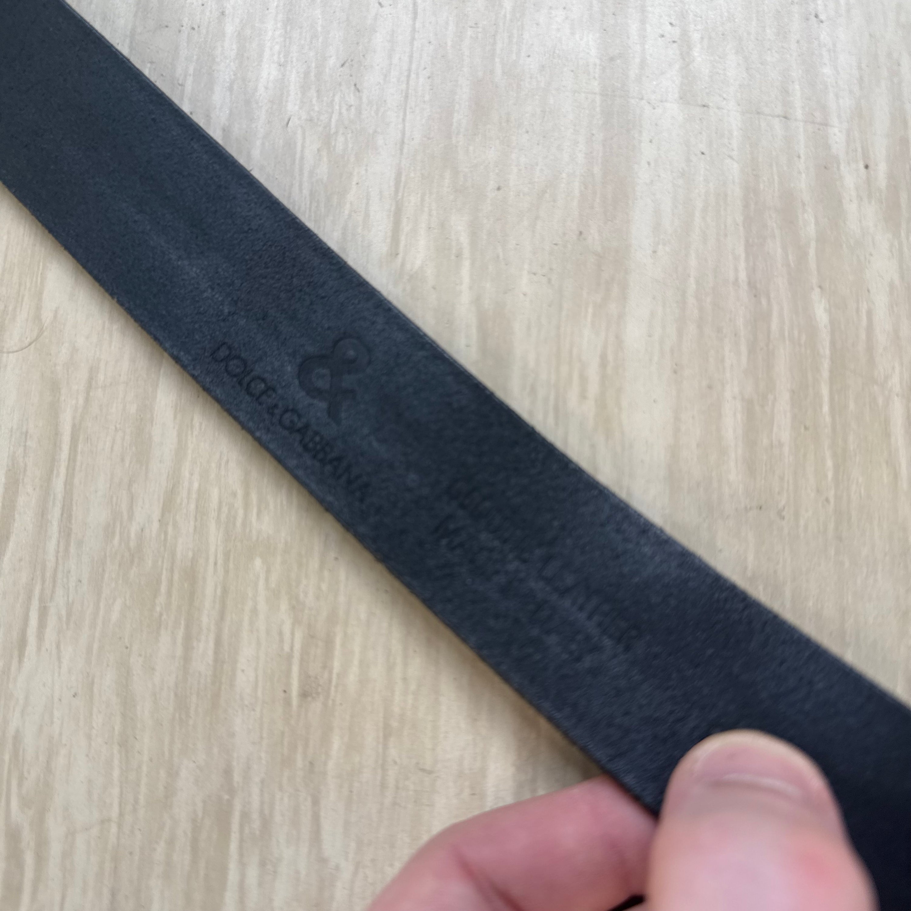 Dolce gabanna 2000's leather embossed spellout belt (OS)