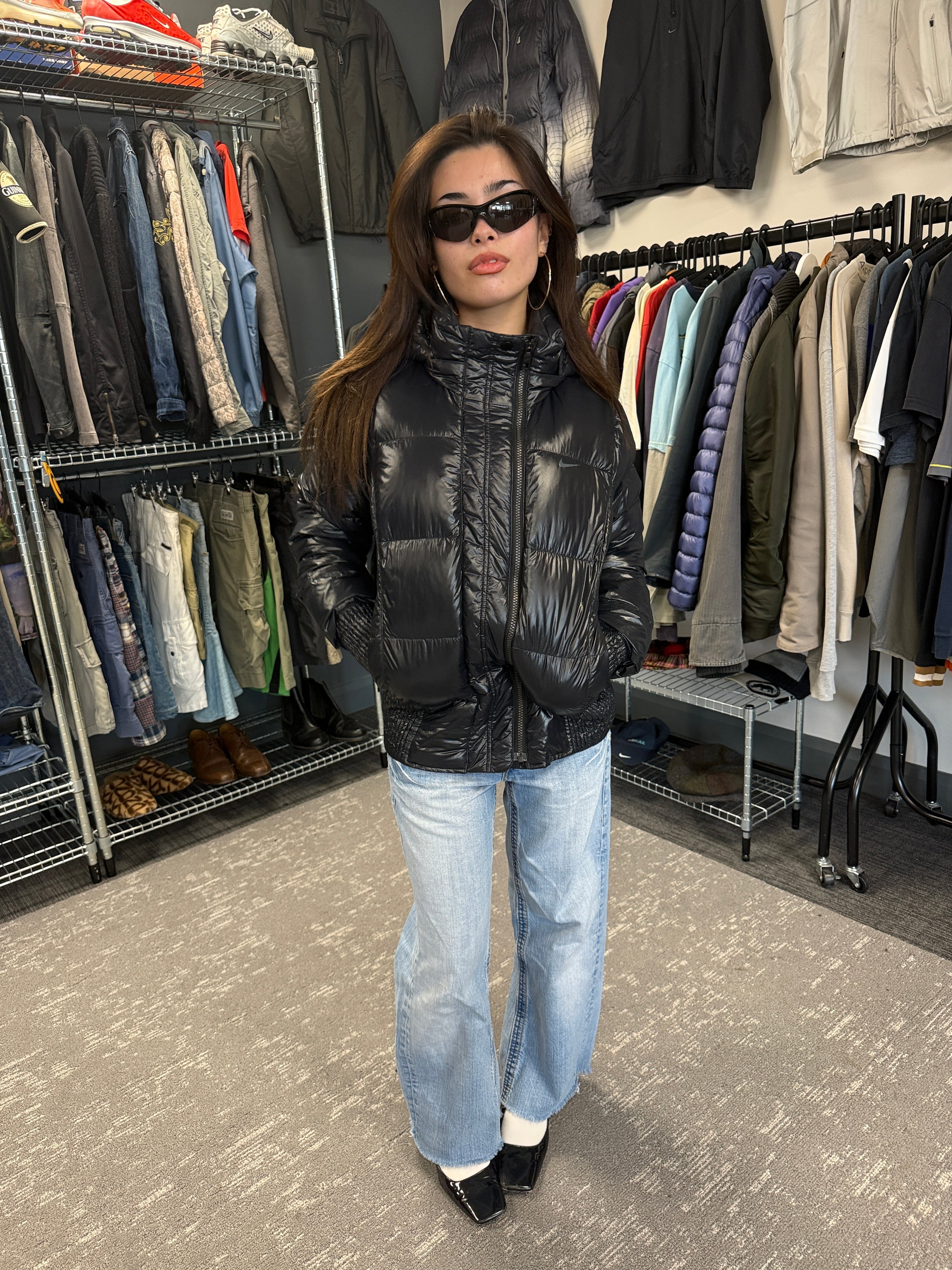 Nike 2000's downfilled shimmer puffer w/fur hood (L) wms