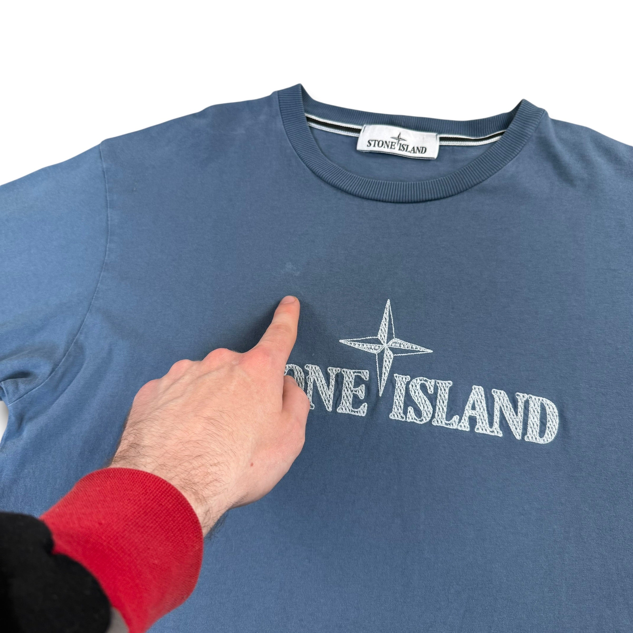 Stone island graphic embroidered spellout tee (S)