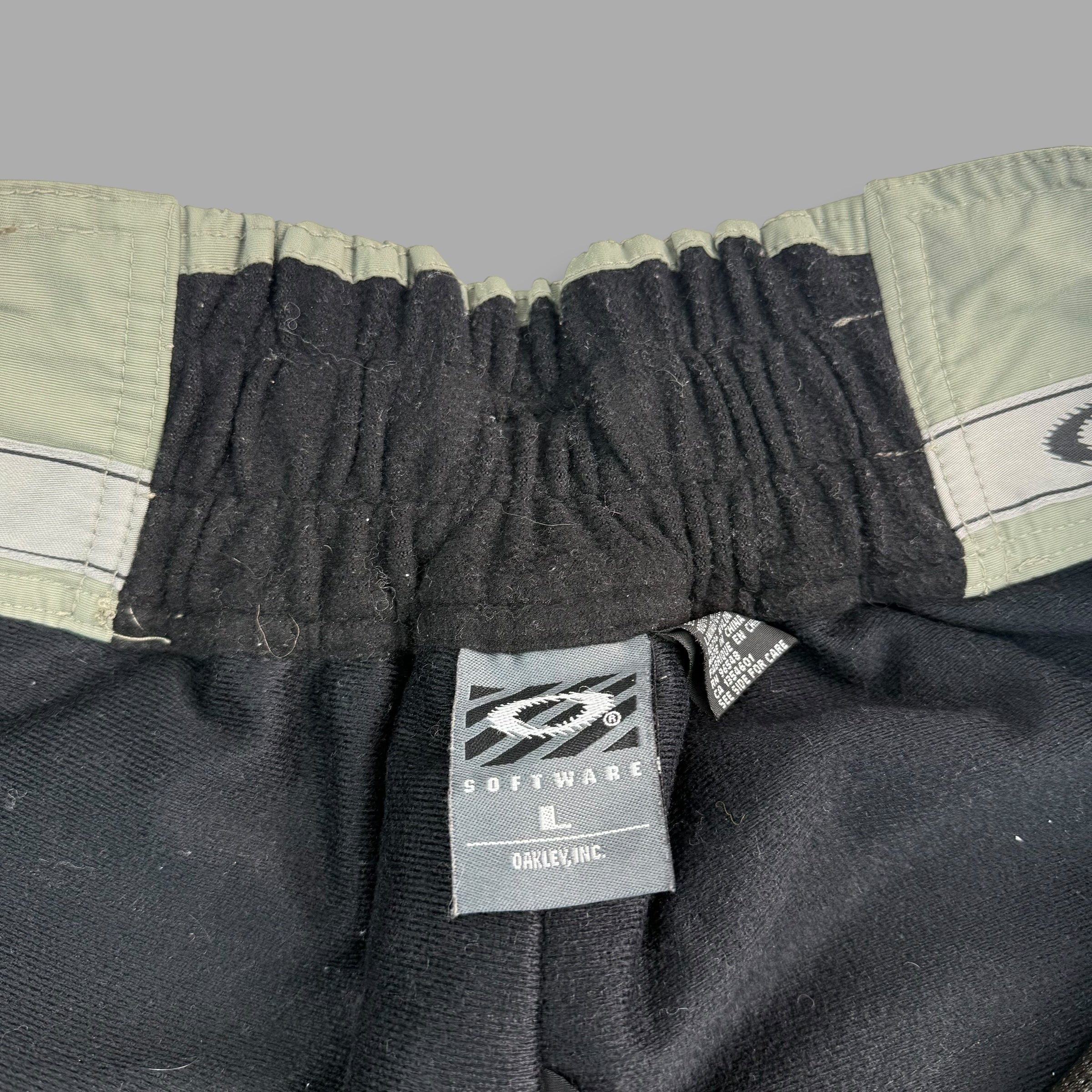 Oakley software 2000's technical panelled vented baggy ski sallopettes (L)