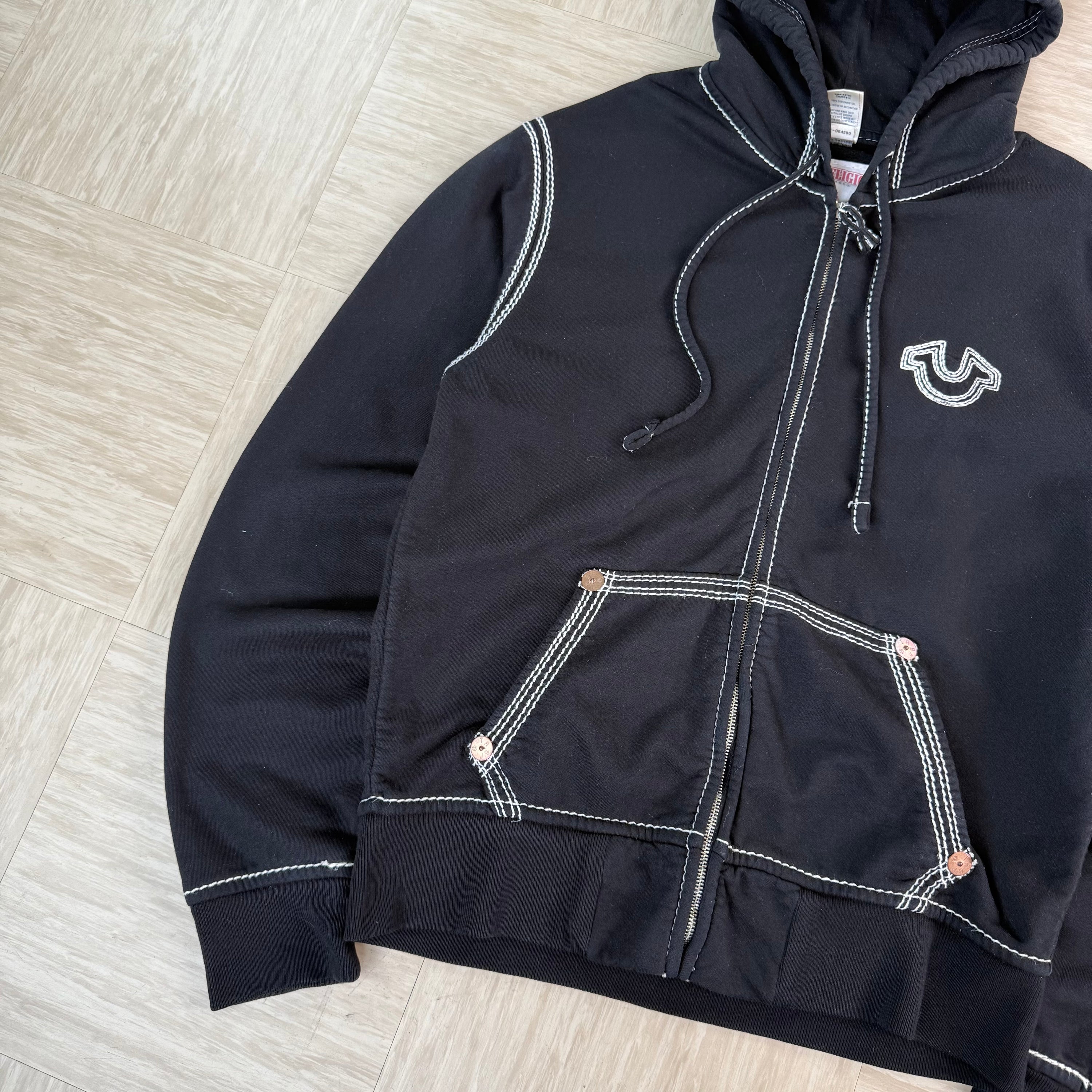 True religion 2000's triple stitch zip up hoodie (L)