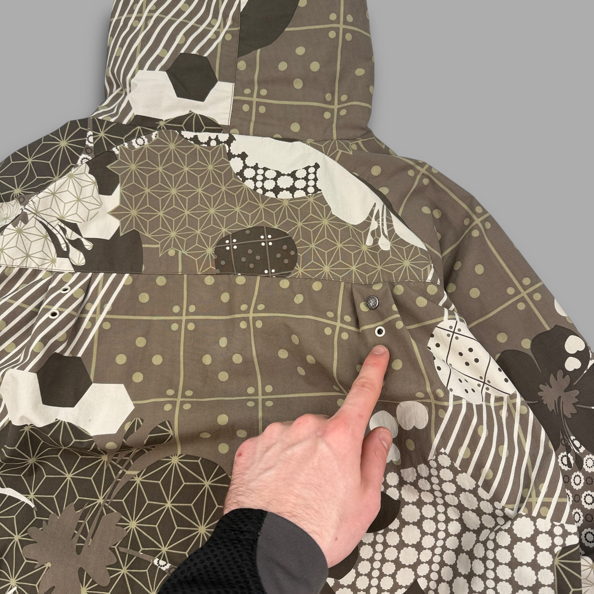 Animal 2000's technical zip-up monogram softshell (L) wms