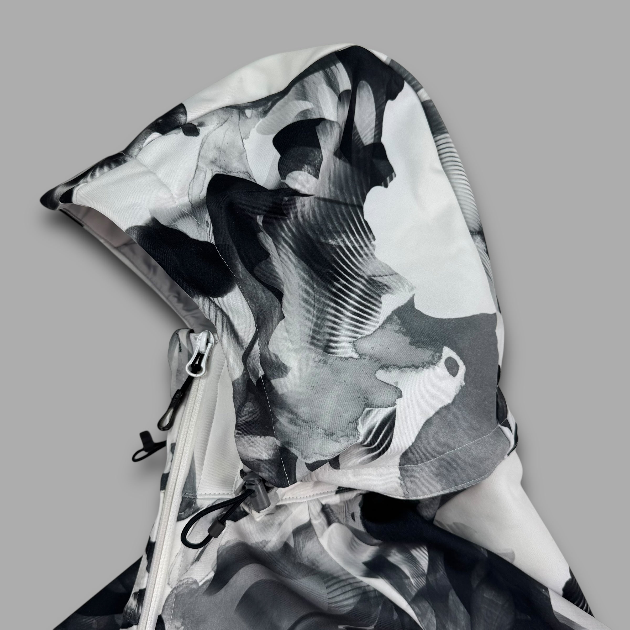 Salomon 2011 technical monogram floral softshell ski jacket (L) wms