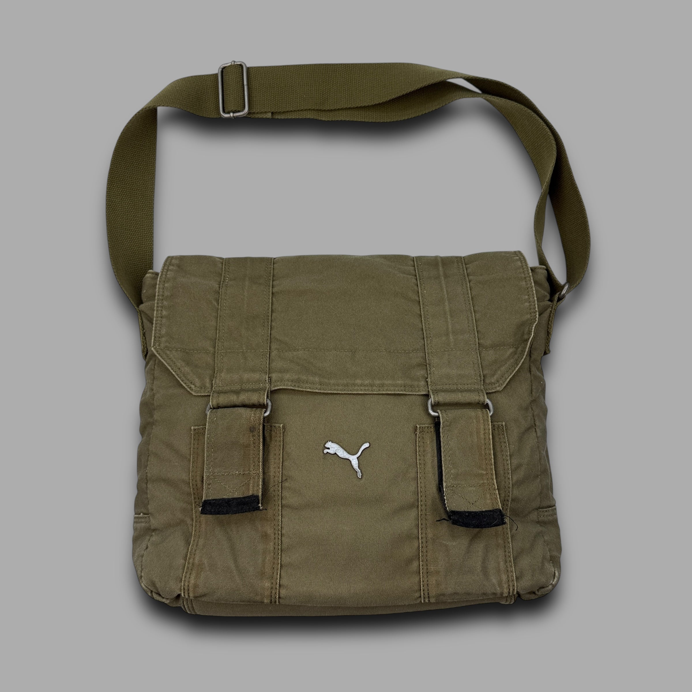 Puma 2000's technical multi-pocket satchel shoulder bag (OS)
