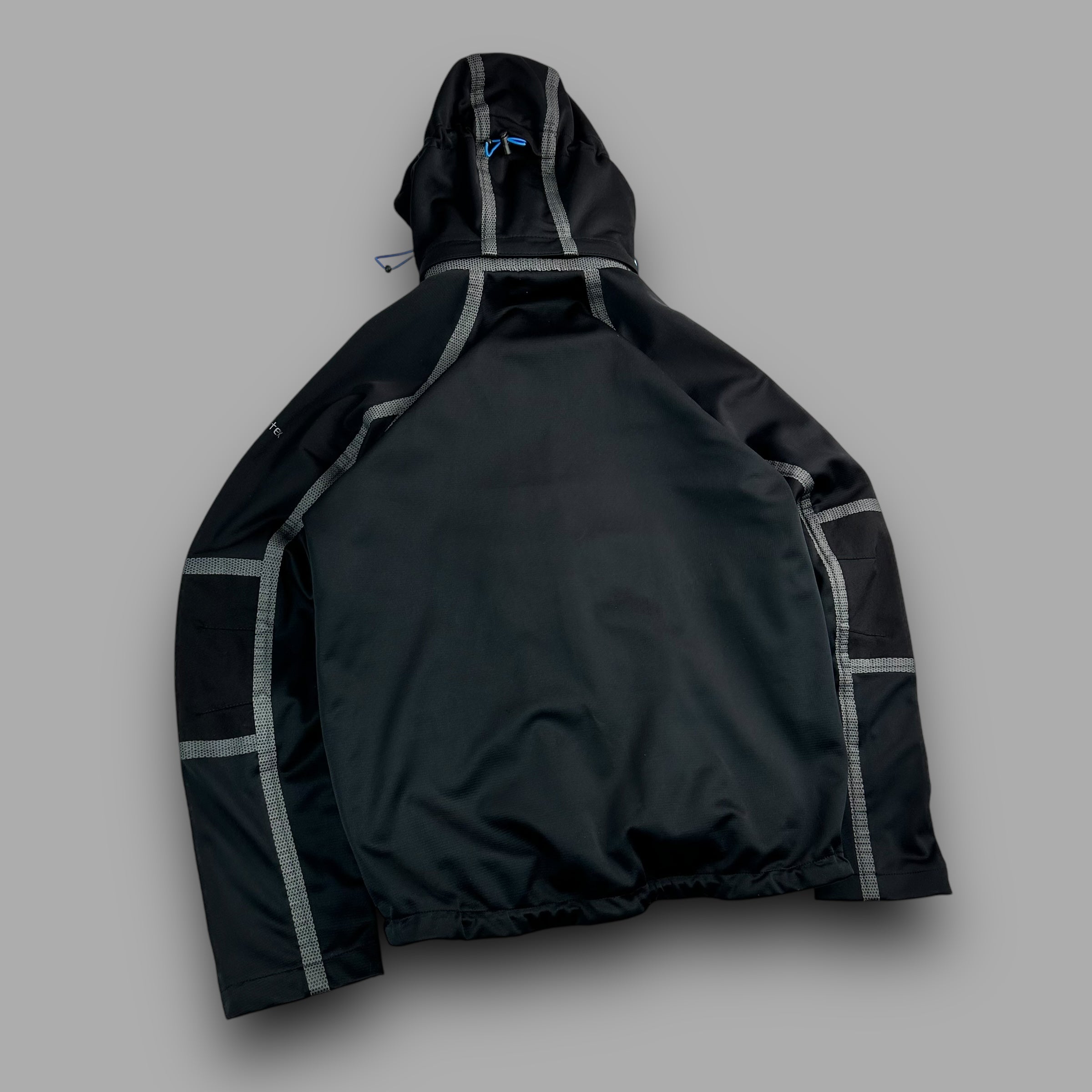 Trespass 2000's technical taped seams softshell jacket (S)