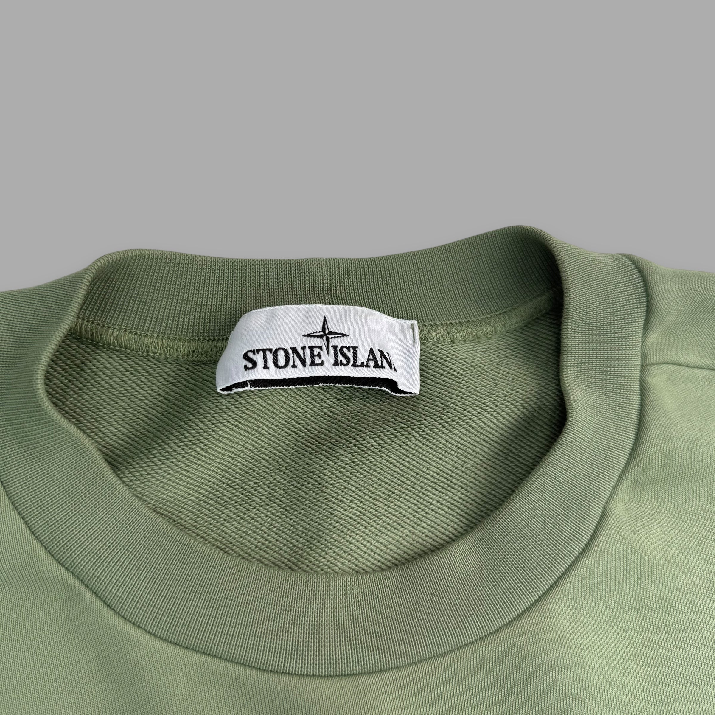 Stone island embroidered sweatshirt (M)