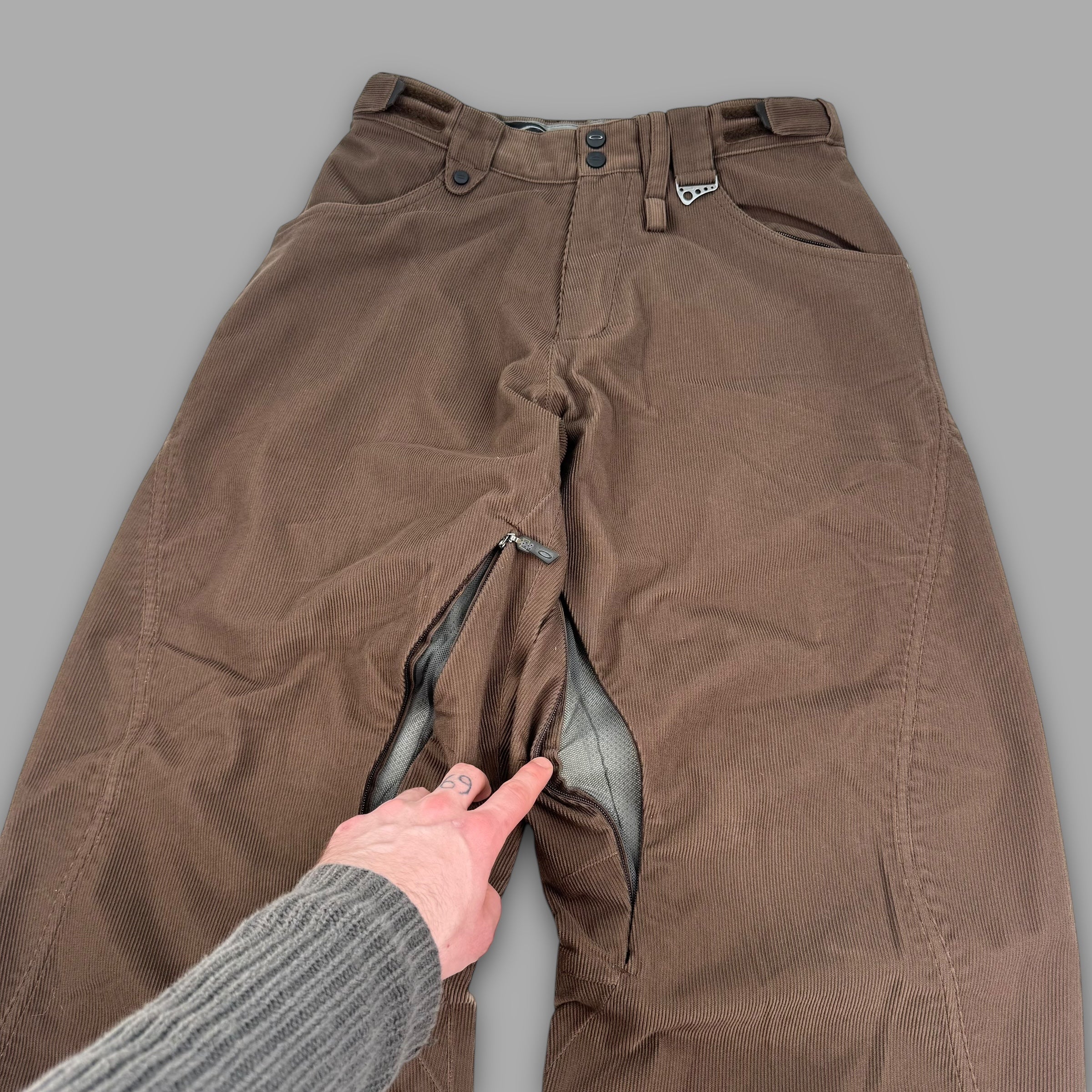 Oakley hydro fuel 2000's technical corduroy baggy vented ski sallopettes (S-M)