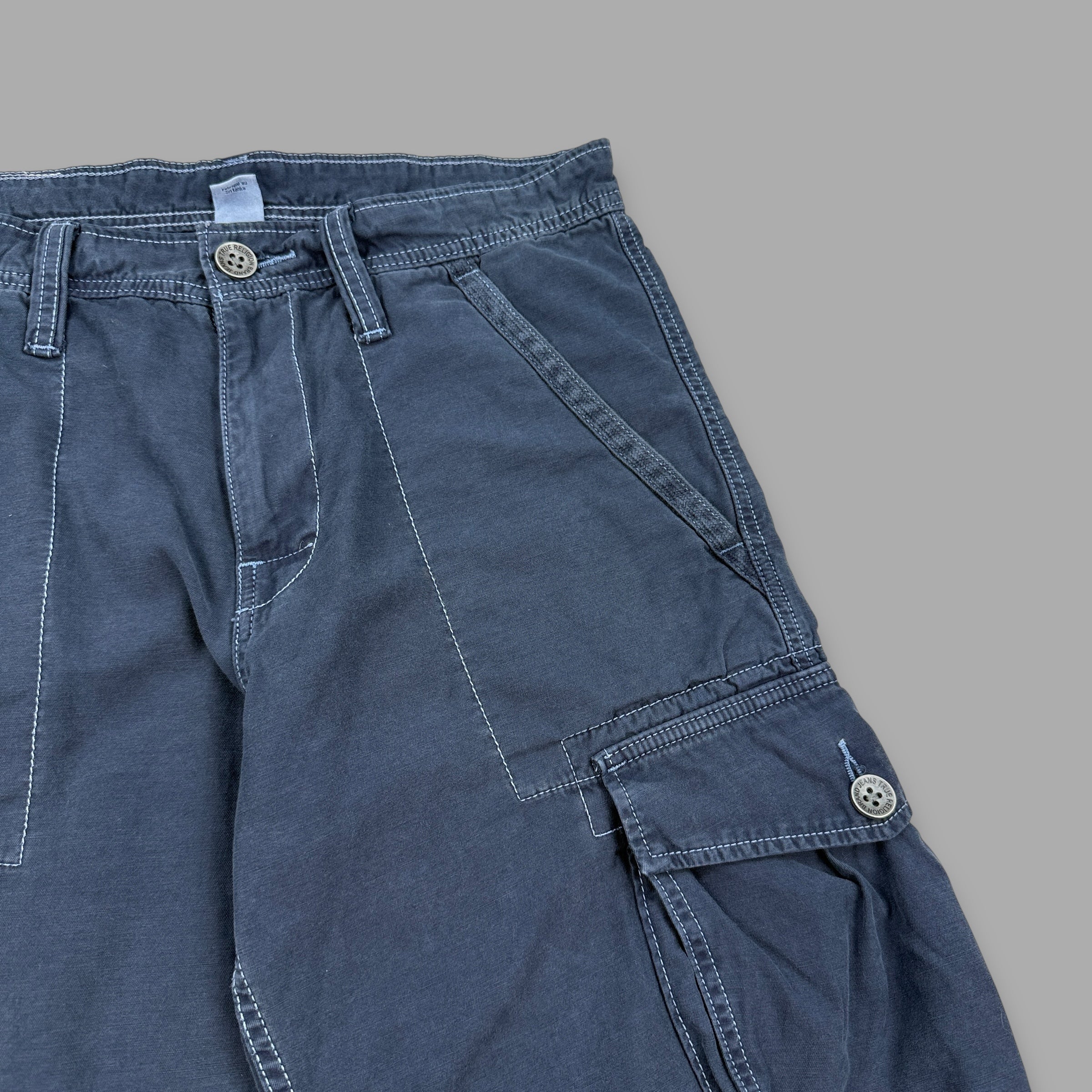 True religion 2000's embroidered baggy shorts (S)