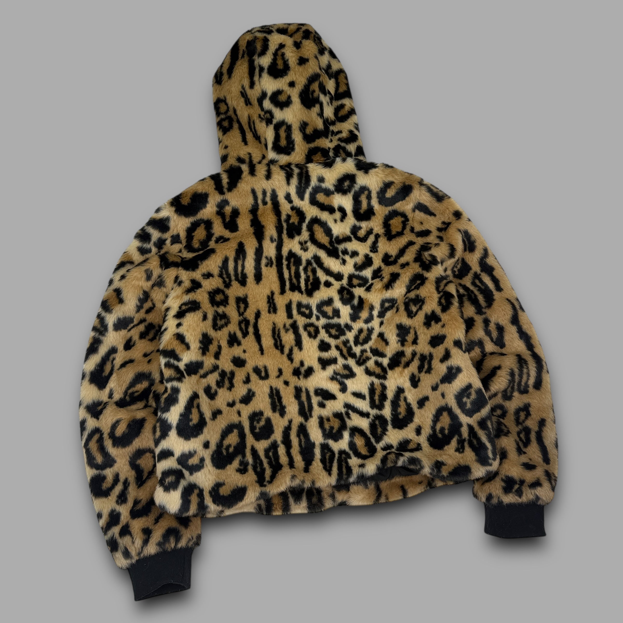 Forever 21 2000's leopard print faux fur full zip fleece jacket (XS-S)