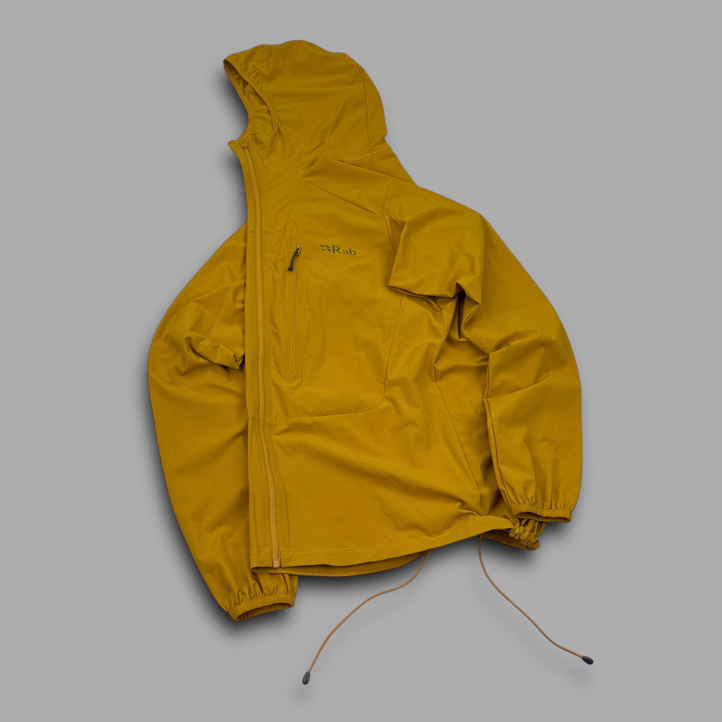 Rab 2000's technical softshell dual-pocket windbreaker (M)
