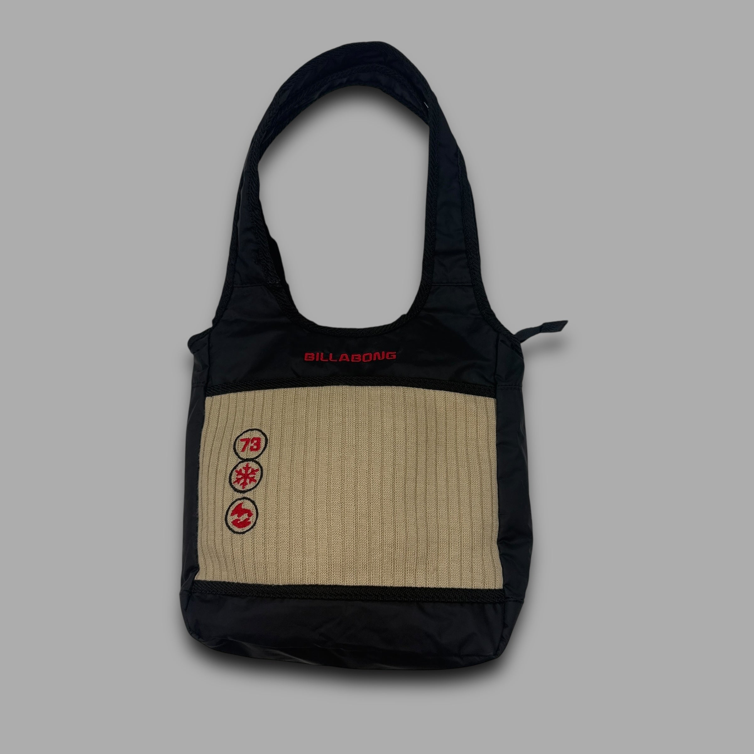 Billabong 2000's nylon spellout shoulder bag / handbag (OS)