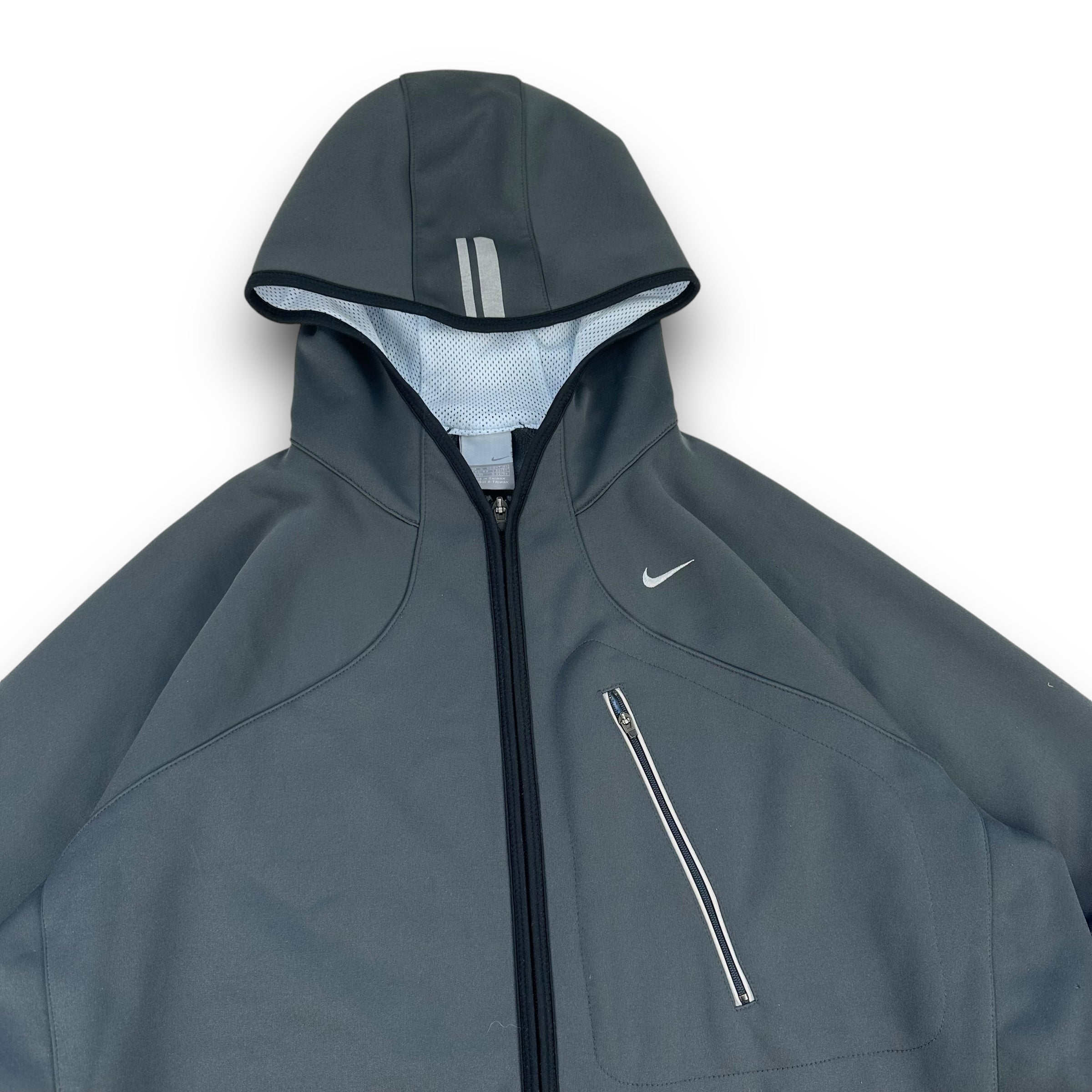 Nike 2000's sporting excellence water resistant hoodie (L)