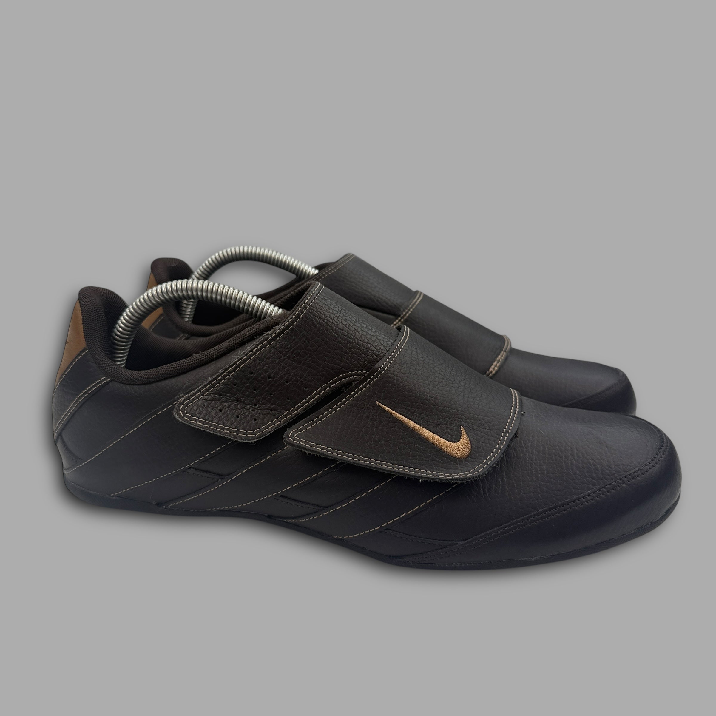 Nike roubiax V 2010 slip on velcro (UK8)