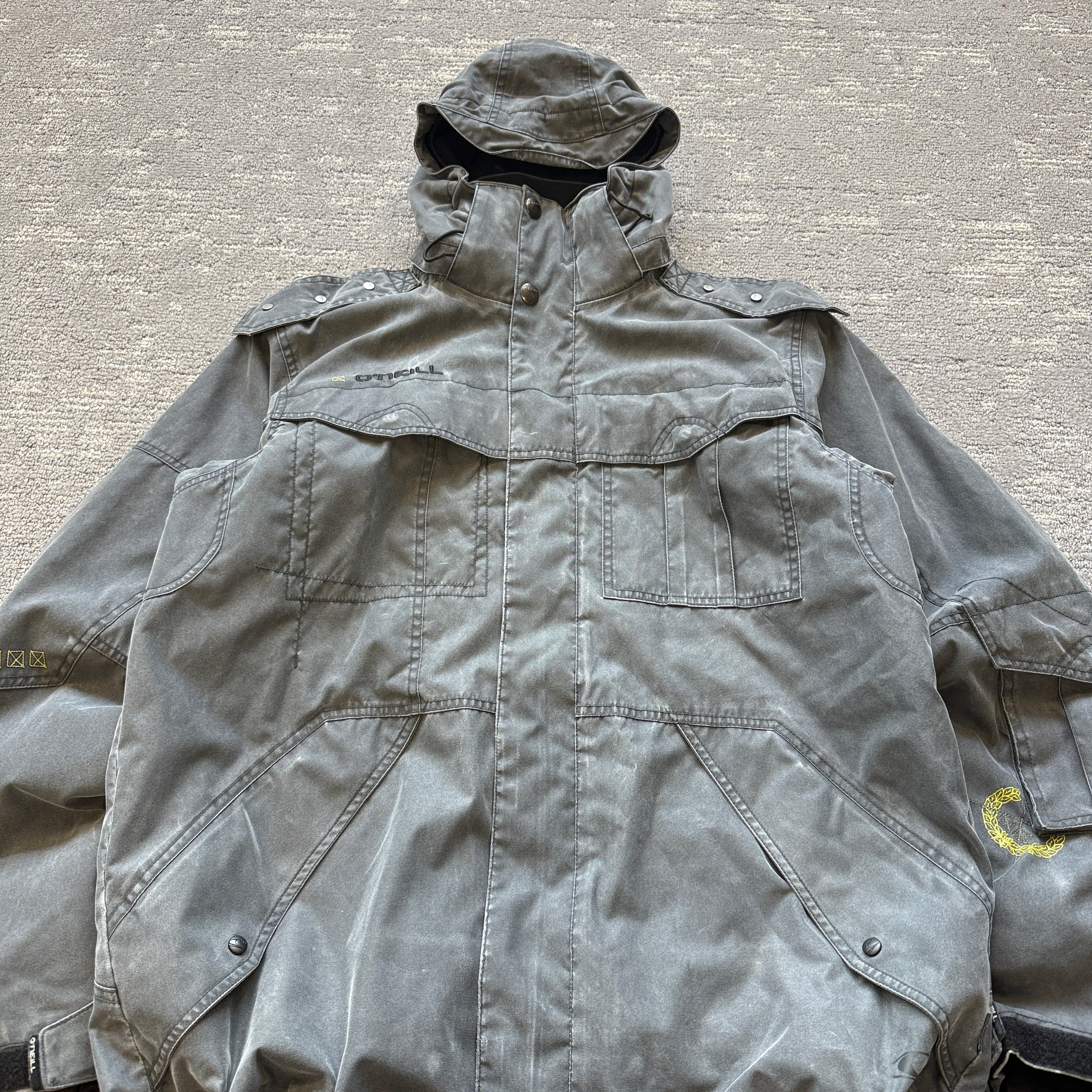 O'neill 2000's technical stone washed multi-pocket softshell ski jacket (XL)