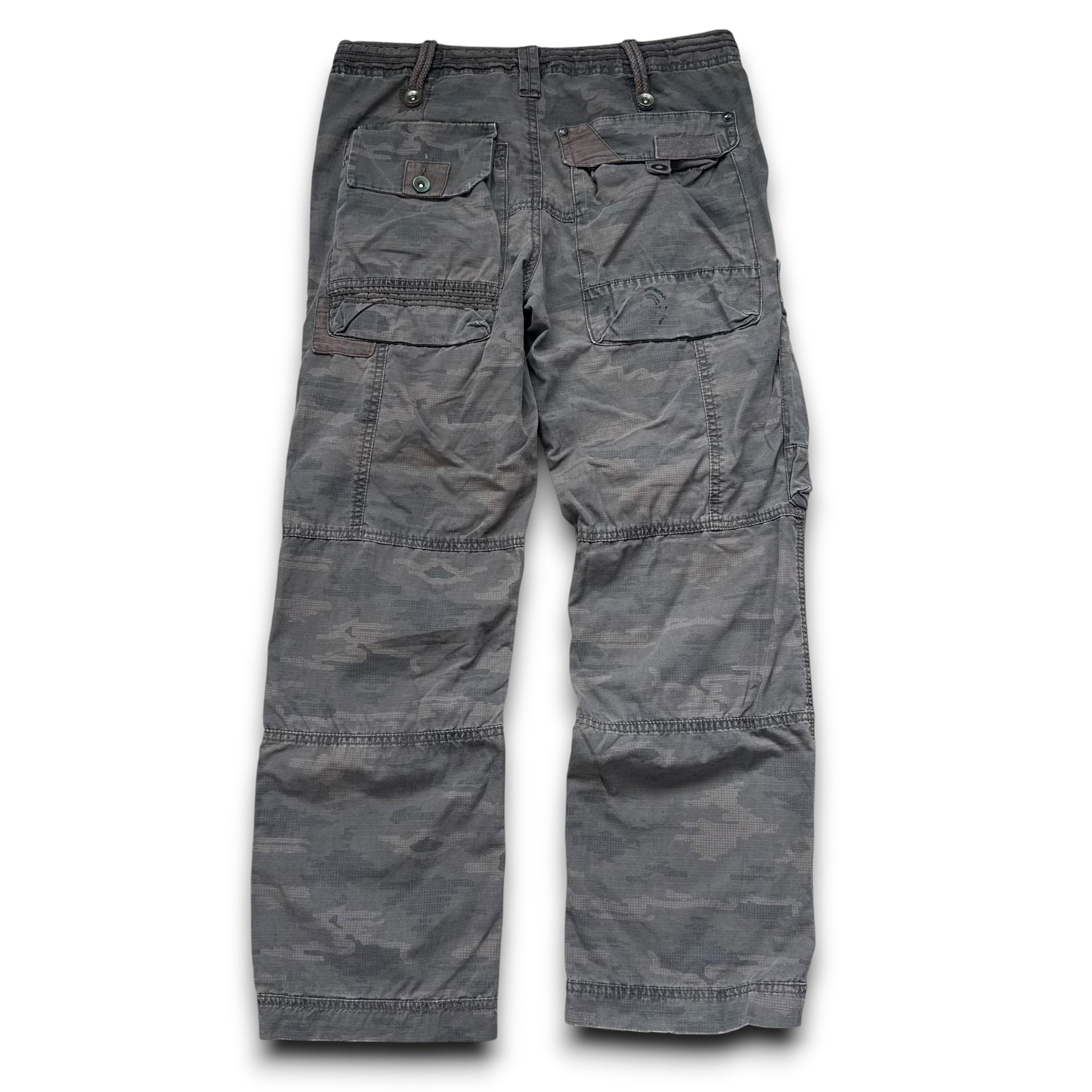 Next 2000's technical low rise loose multi pocket denim camo bottoms (S)