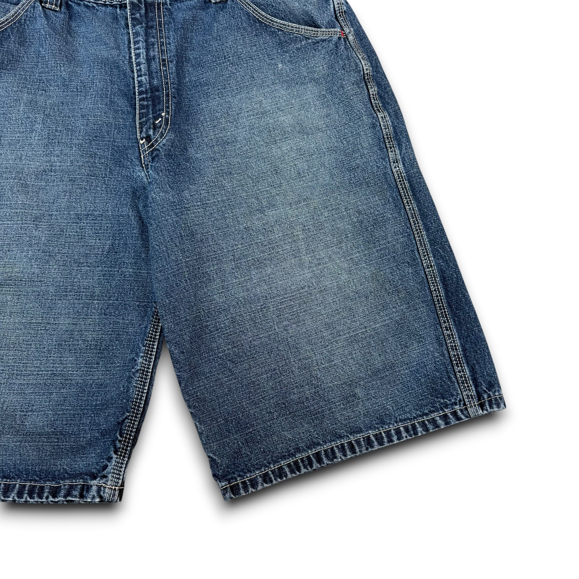 Levi's 2000's baggy denim contrast stitch worker shorts (M)