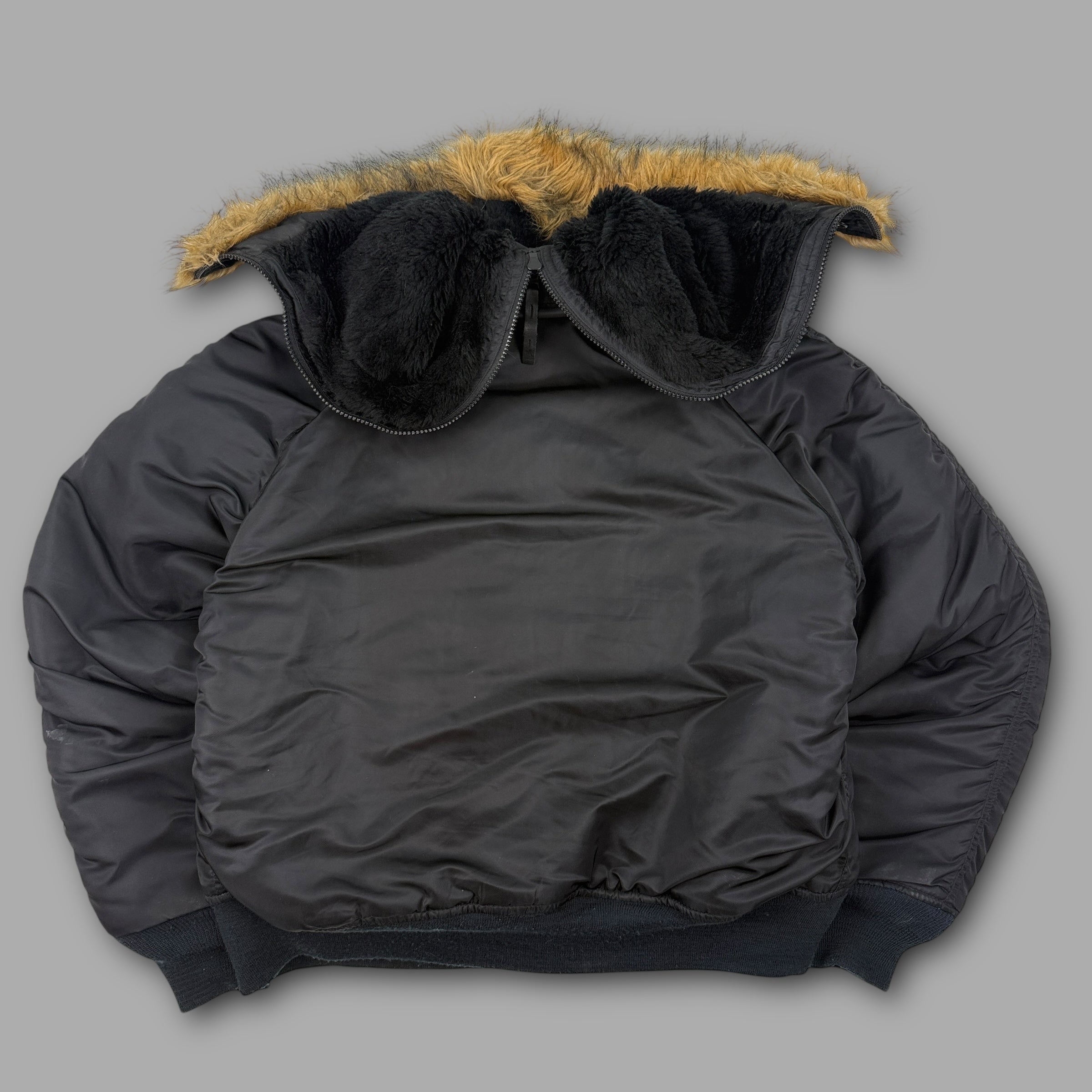 Alpha industries 2000's technical nylon split fur hood cropped bomber jacket (M)