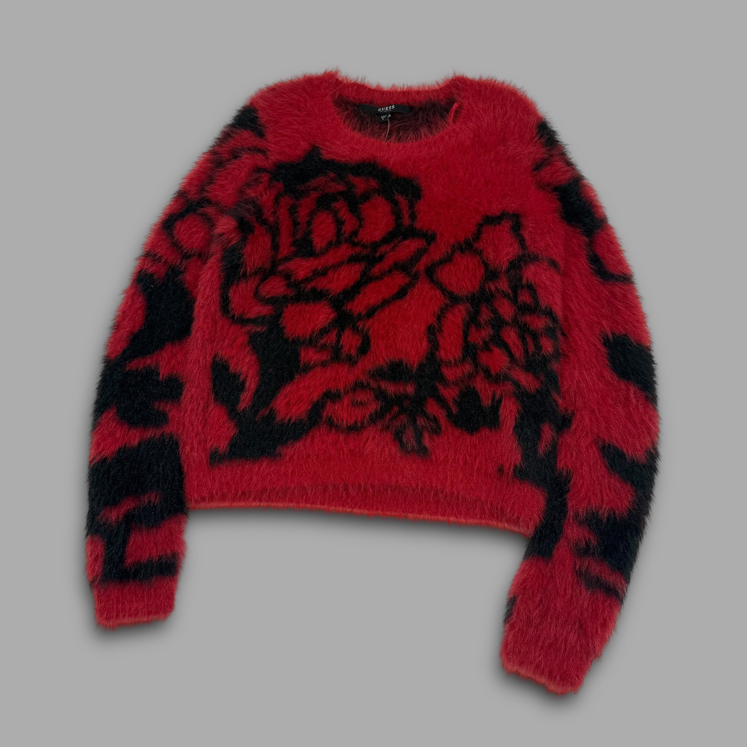 Guess 2000's pullover fluffy sweatshirt (S)