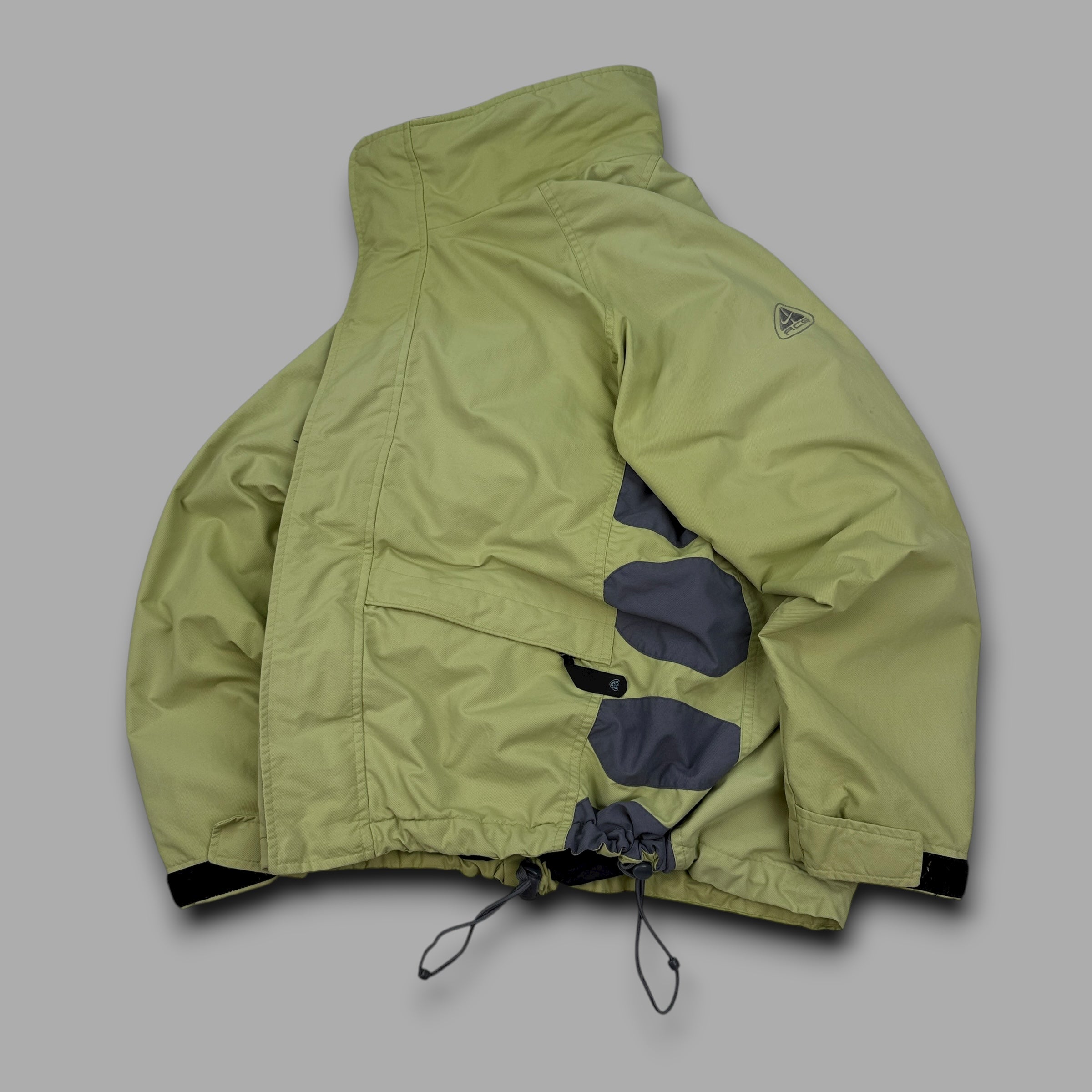 Nike ACG 2000's technical dual pocket softshell jacket (S)