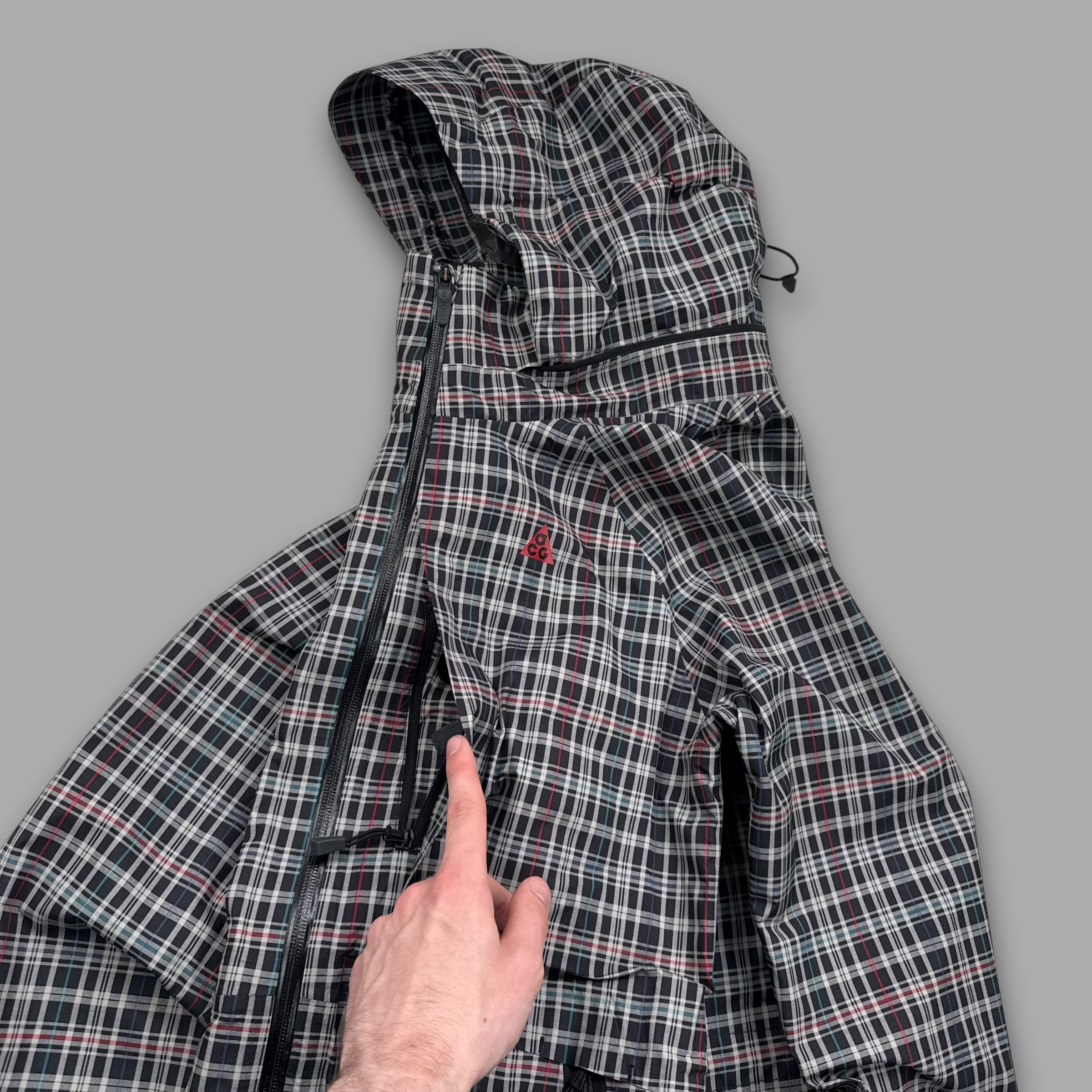 Nike ACG 2000's technical plaid taped seams shell jacket (M