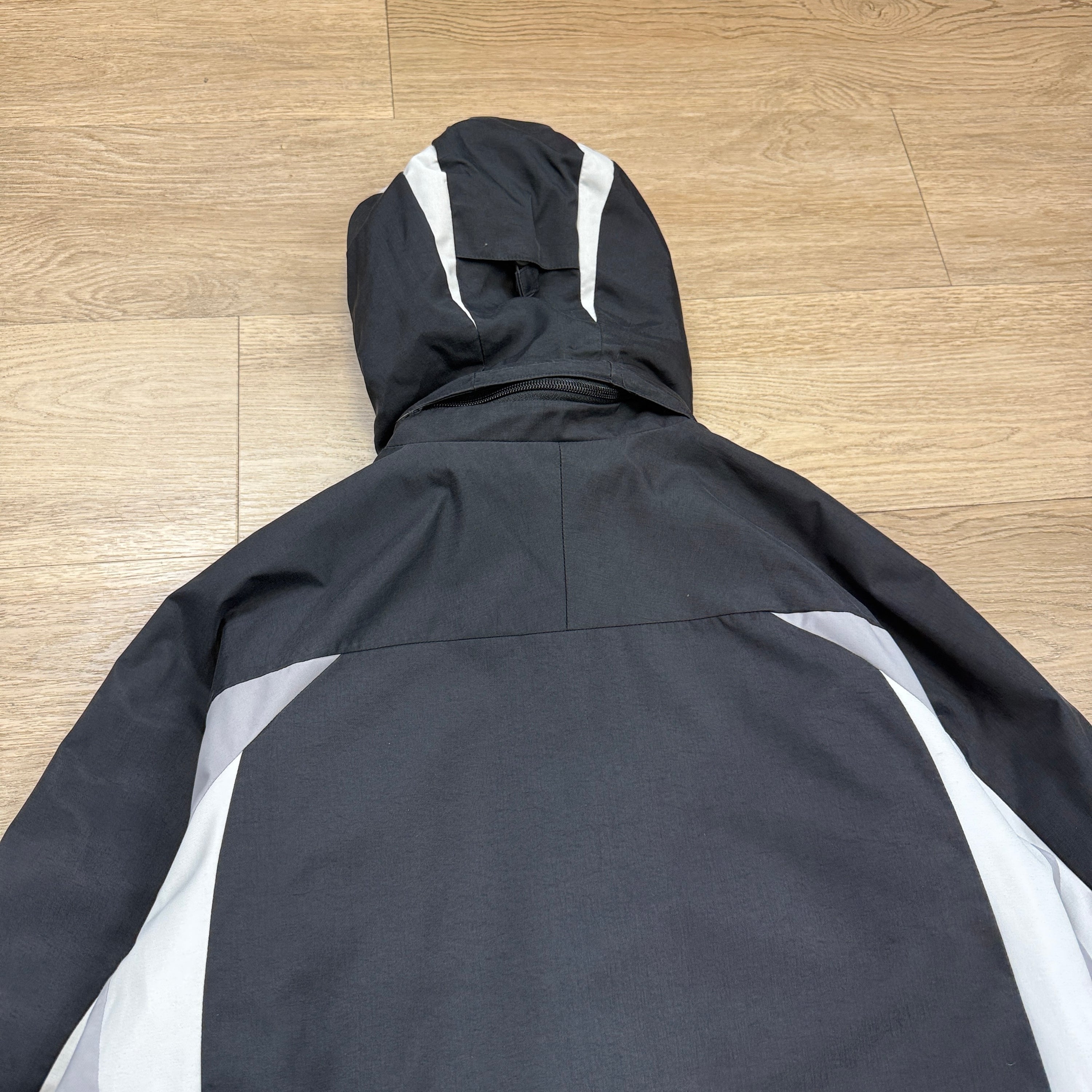 Salomon 2006 technical vented softshell panelled ski jacket (L) wms