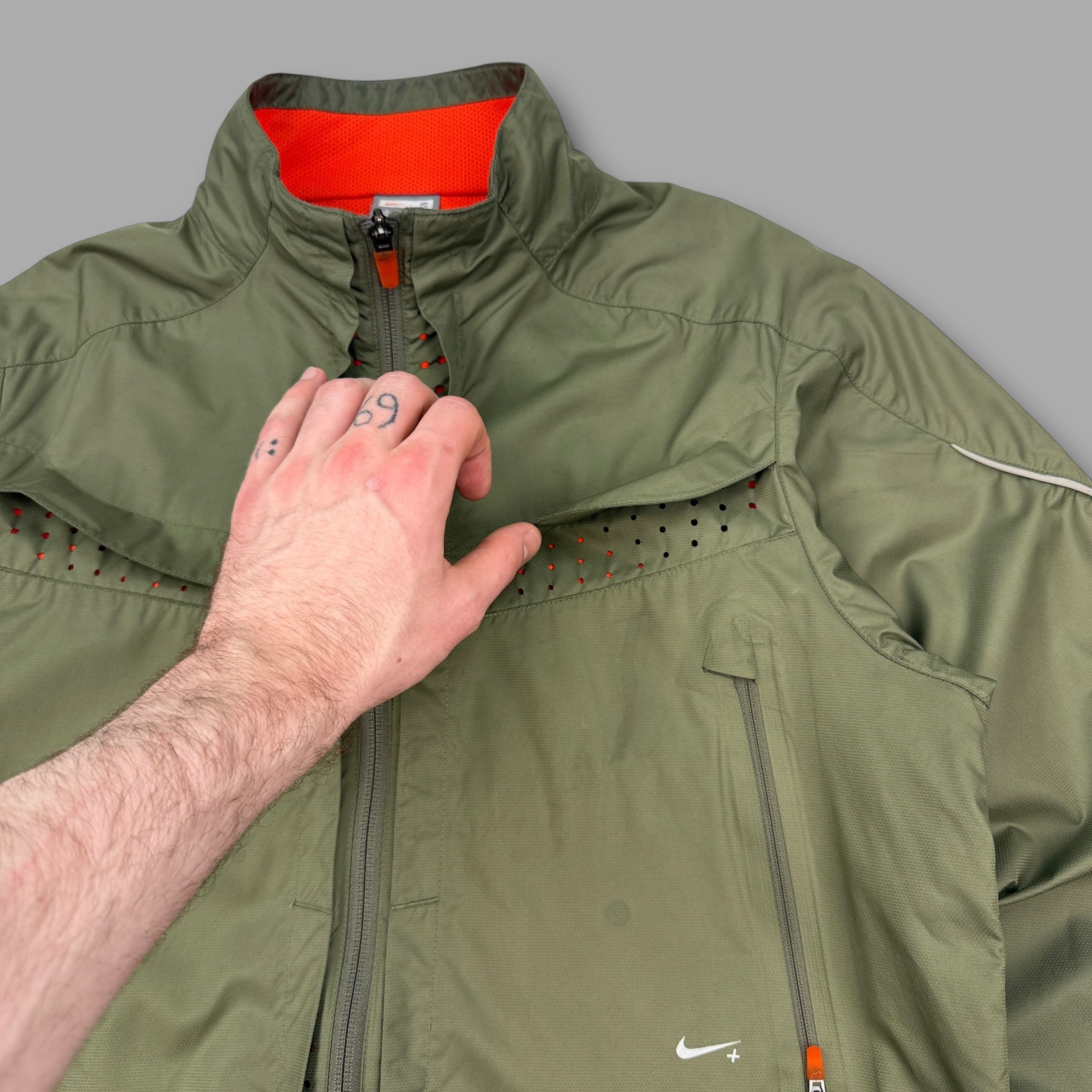 Nike fit+ 2000's technical vented panelled track jacket (S)