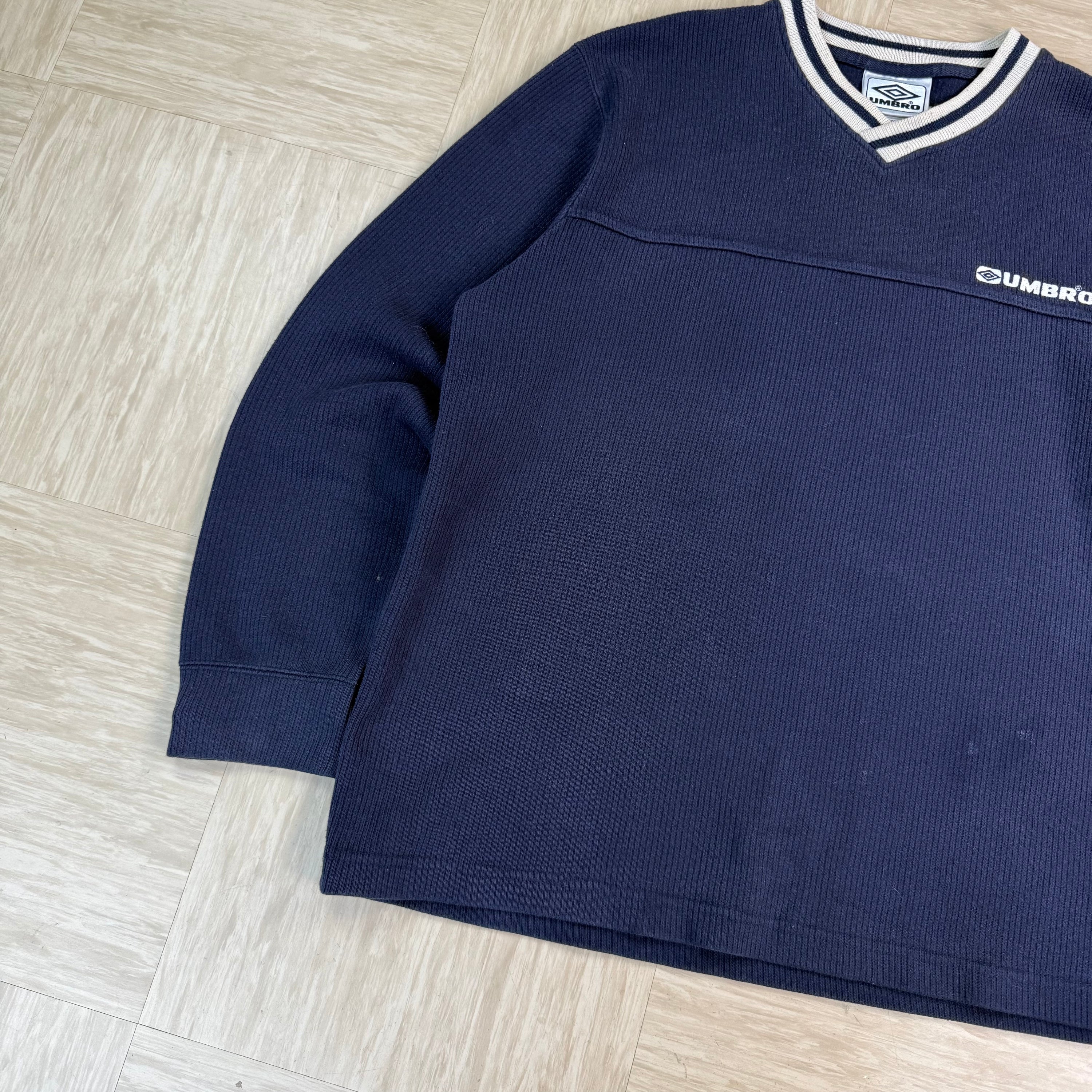 Umbro 1990's ribbed cotton knit sweatshirt (M-L)