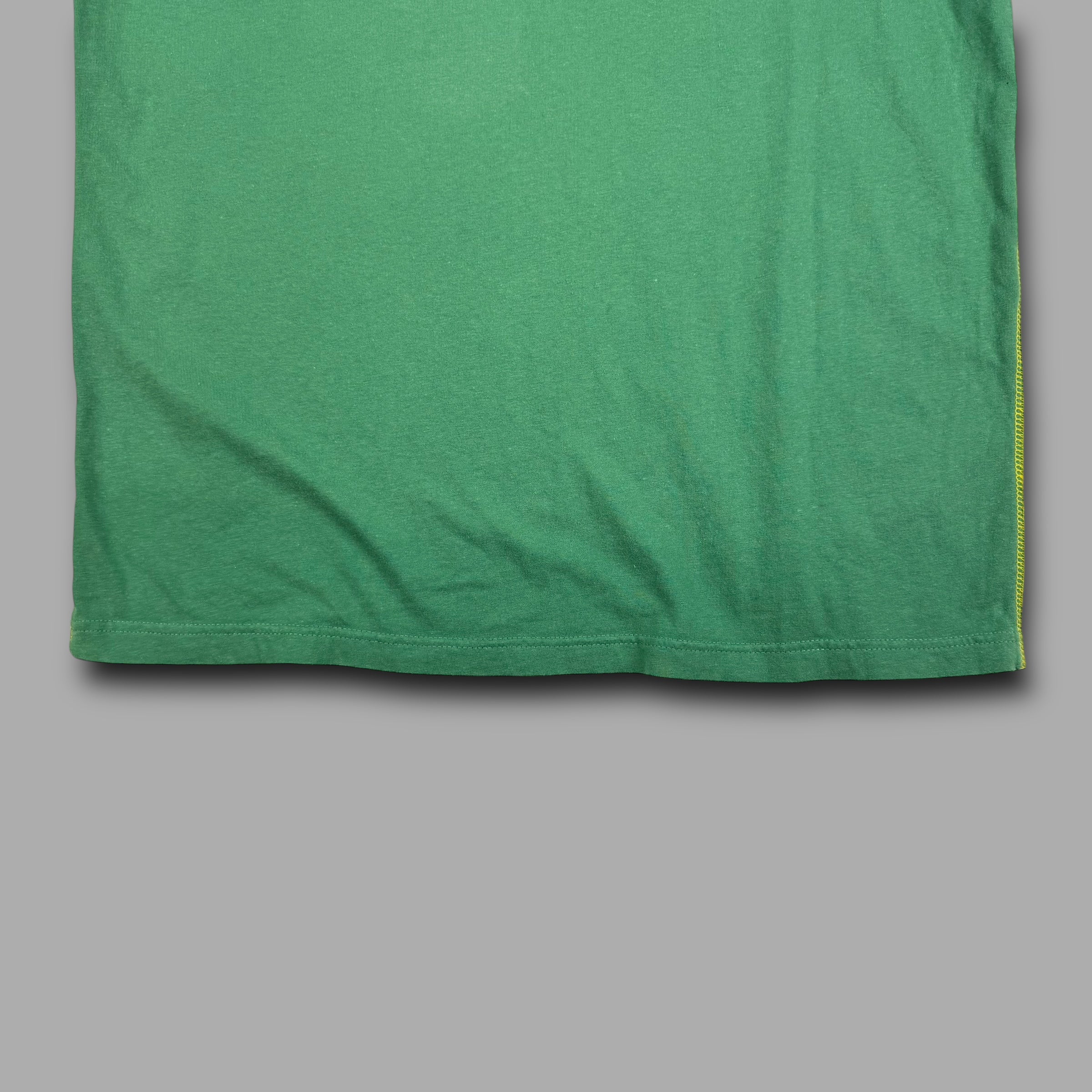 Celtic football 2000's graphic embroidered spellout tee (L)