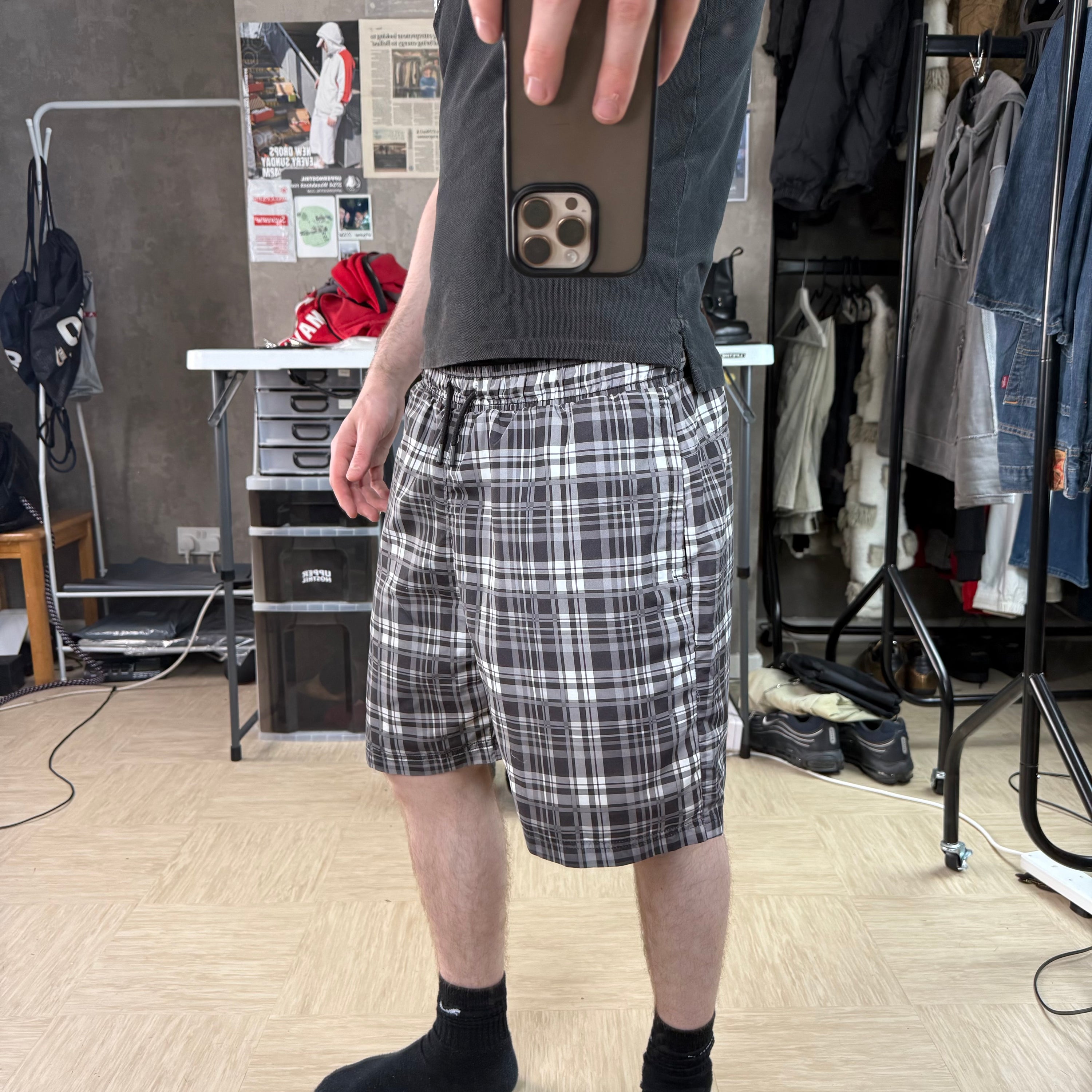 Lonsdale 2000's baggy plaid black swim shorts (M)