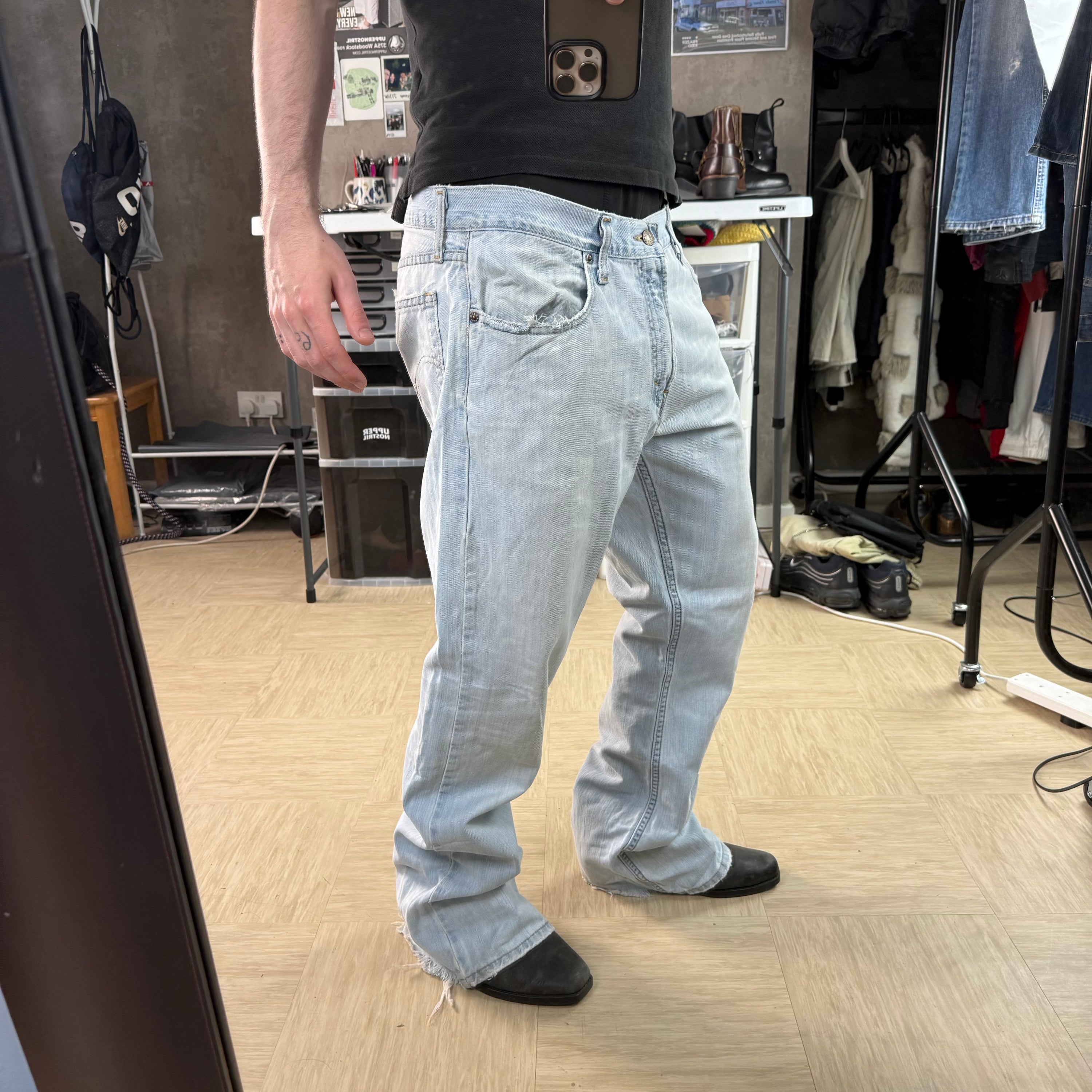 Levi's 527 2000's faded low bootcut denim jeans (M)
