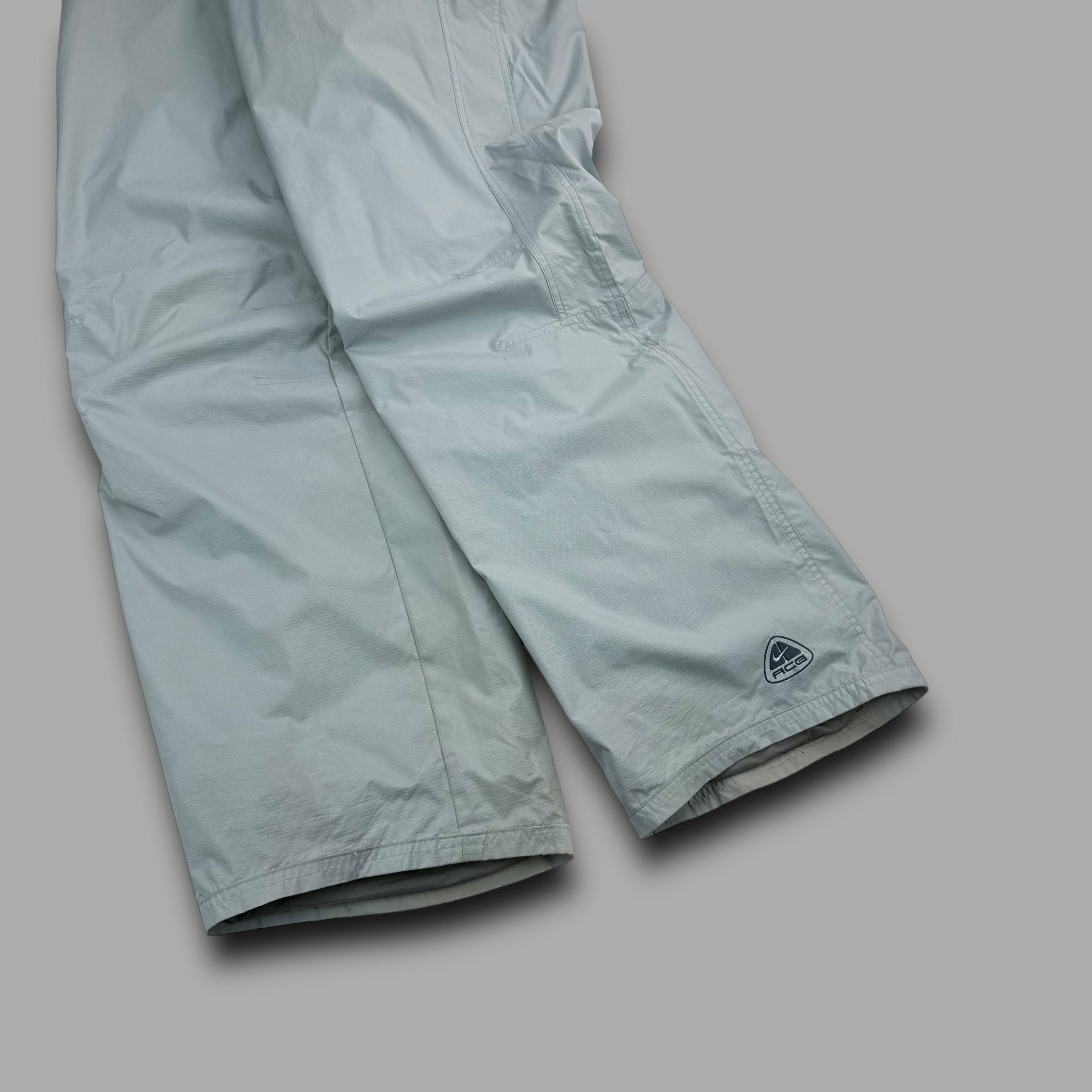 Nike ACG 2000's baggy nylon ripstop ski bottoms (L)