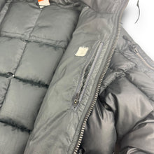 Load image into Gallery viewer, Nike 2000’s square stitch 550 down-filled puffer jacket (M)
