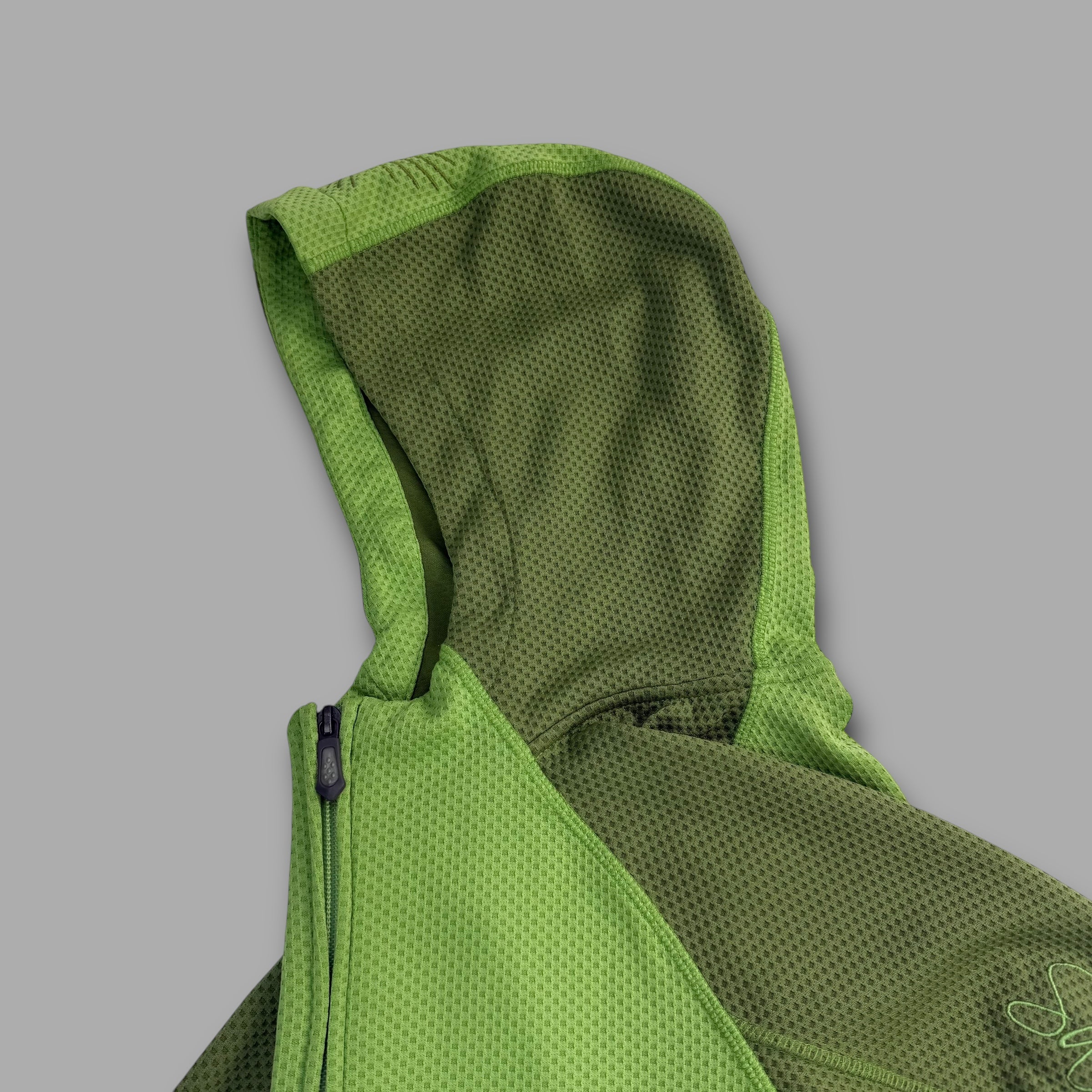 Salomon 2006 motomesh hooded midlayer (XS)