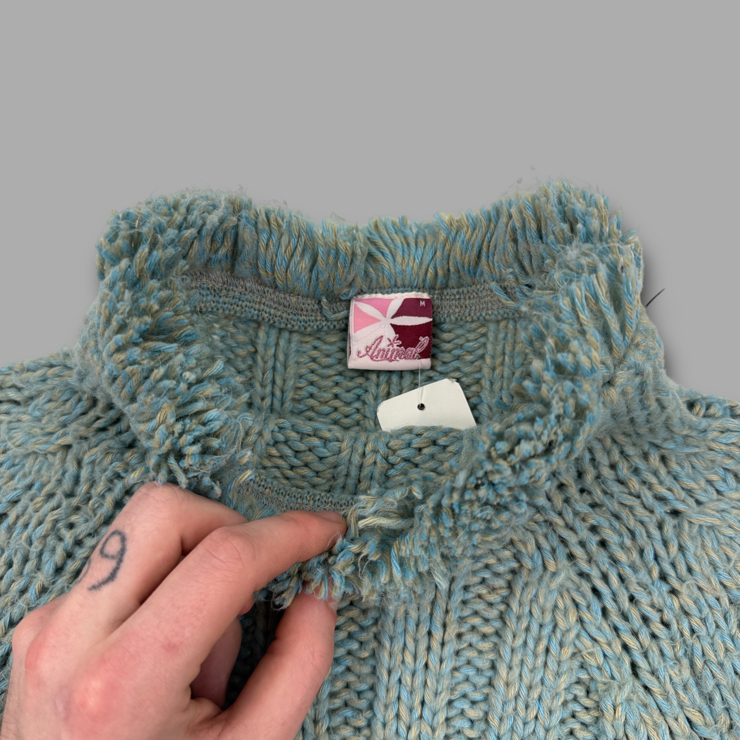 Animal 2000's knitted jumper with fringe hem neck and cuffs (L) wms