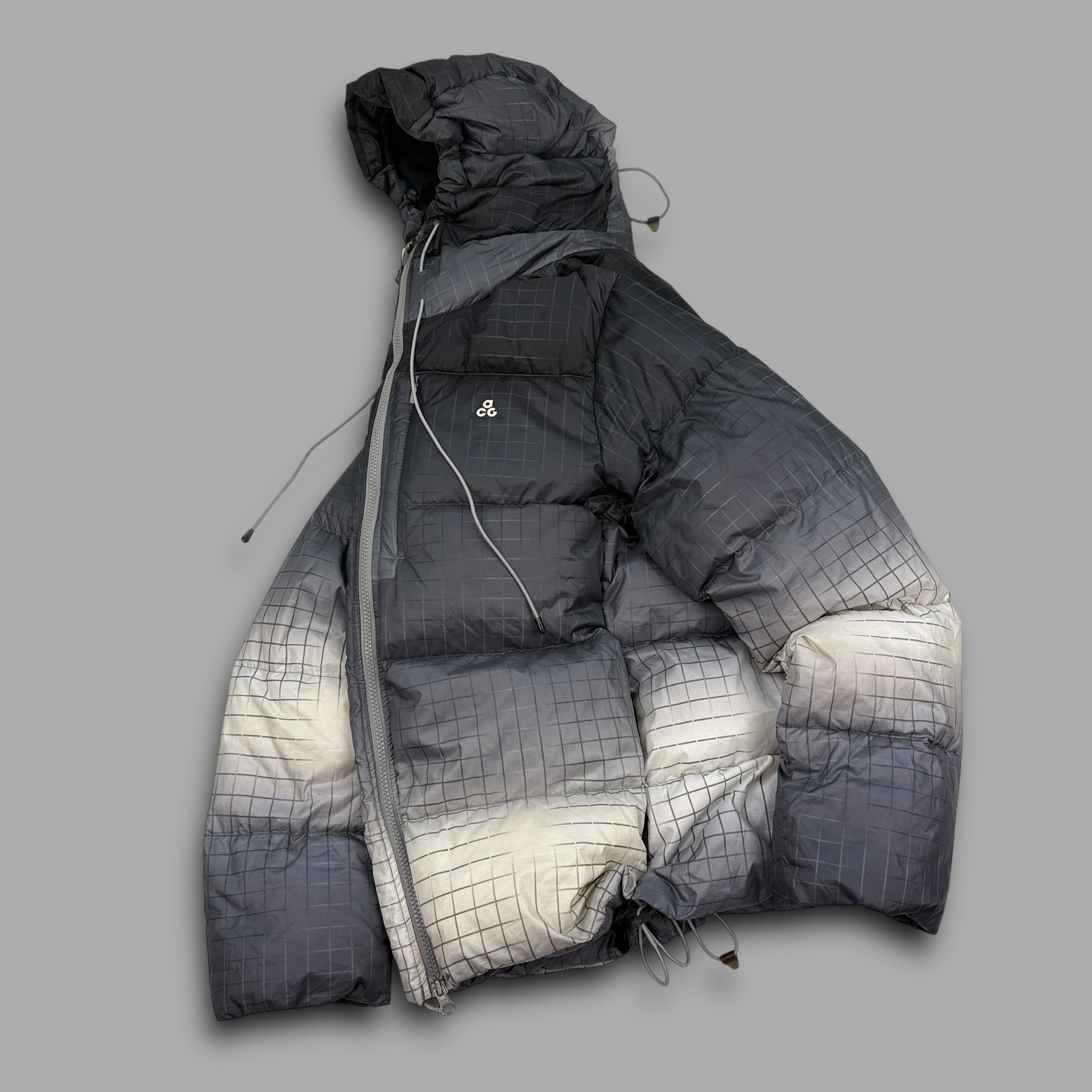 Nike ACG 2007 technical gradient downfilled puffer jacket (L)