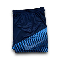 Load image into Gallery viewer, Nike elite dri-fit basketball shorts (XXL)
