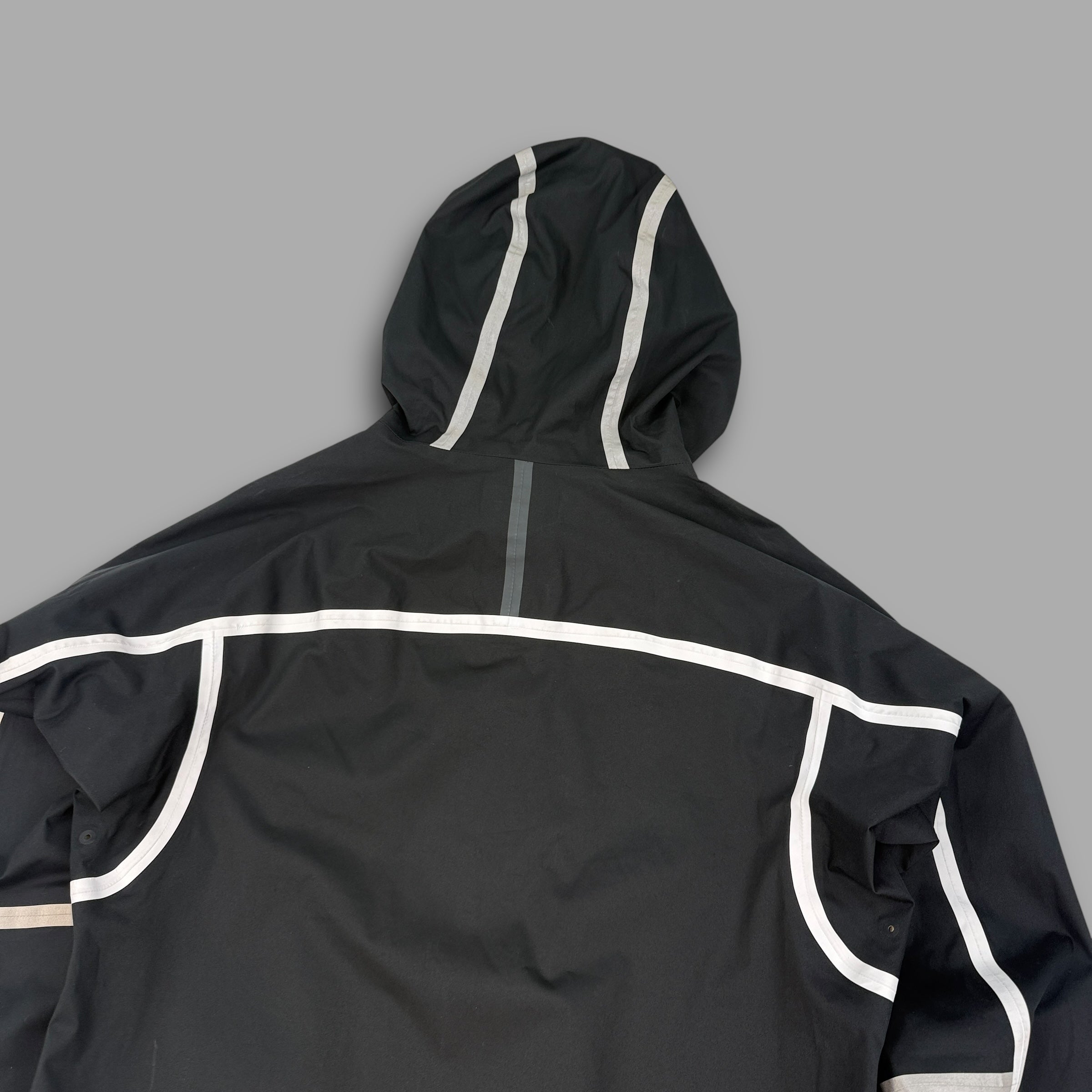 Nike 2000's technical taped seams reflective softshell jacket (S)