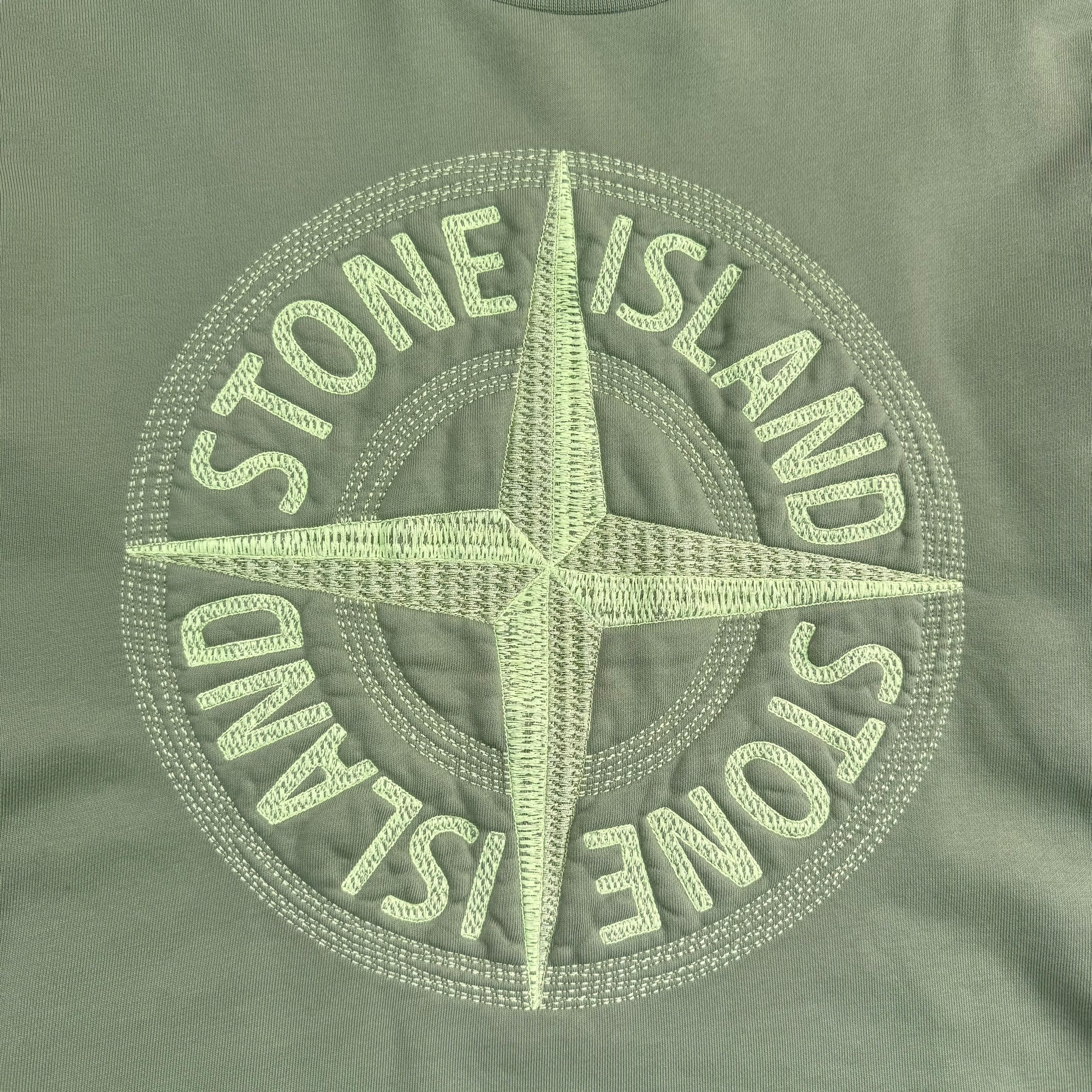 Stone island embroidered sweatshirt (M)