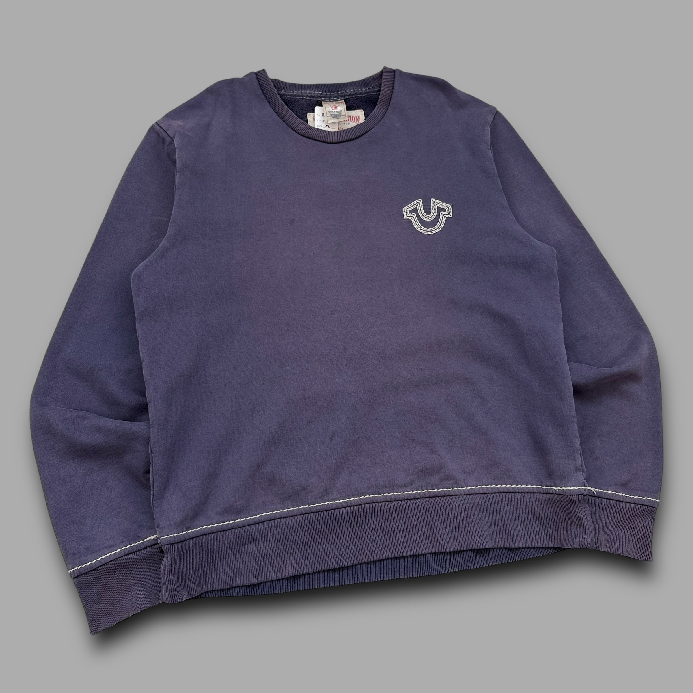 True religion 2000's triple stitch pullover sweatshirt (XL)