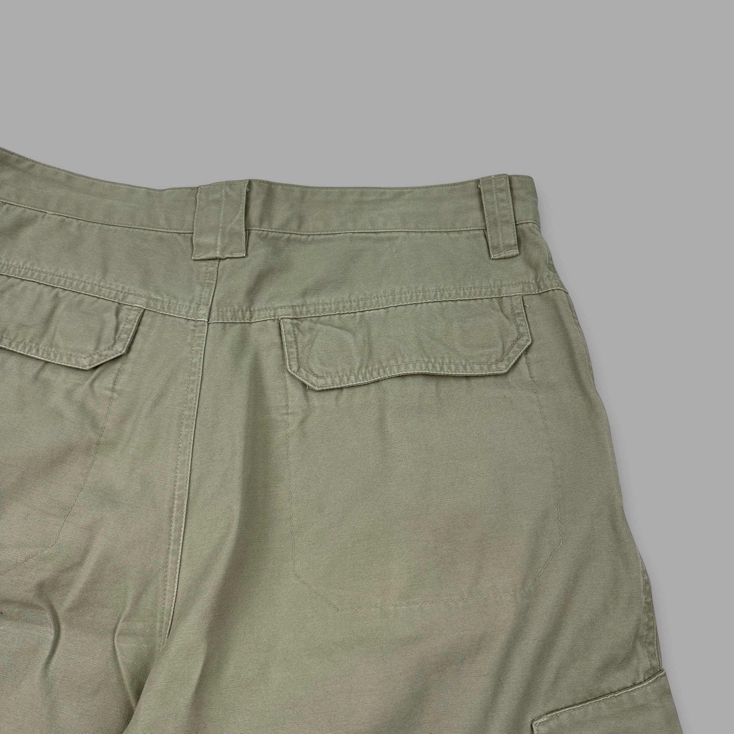 Billabong 2000's baggy wide leg spellout cargo shorts (M)