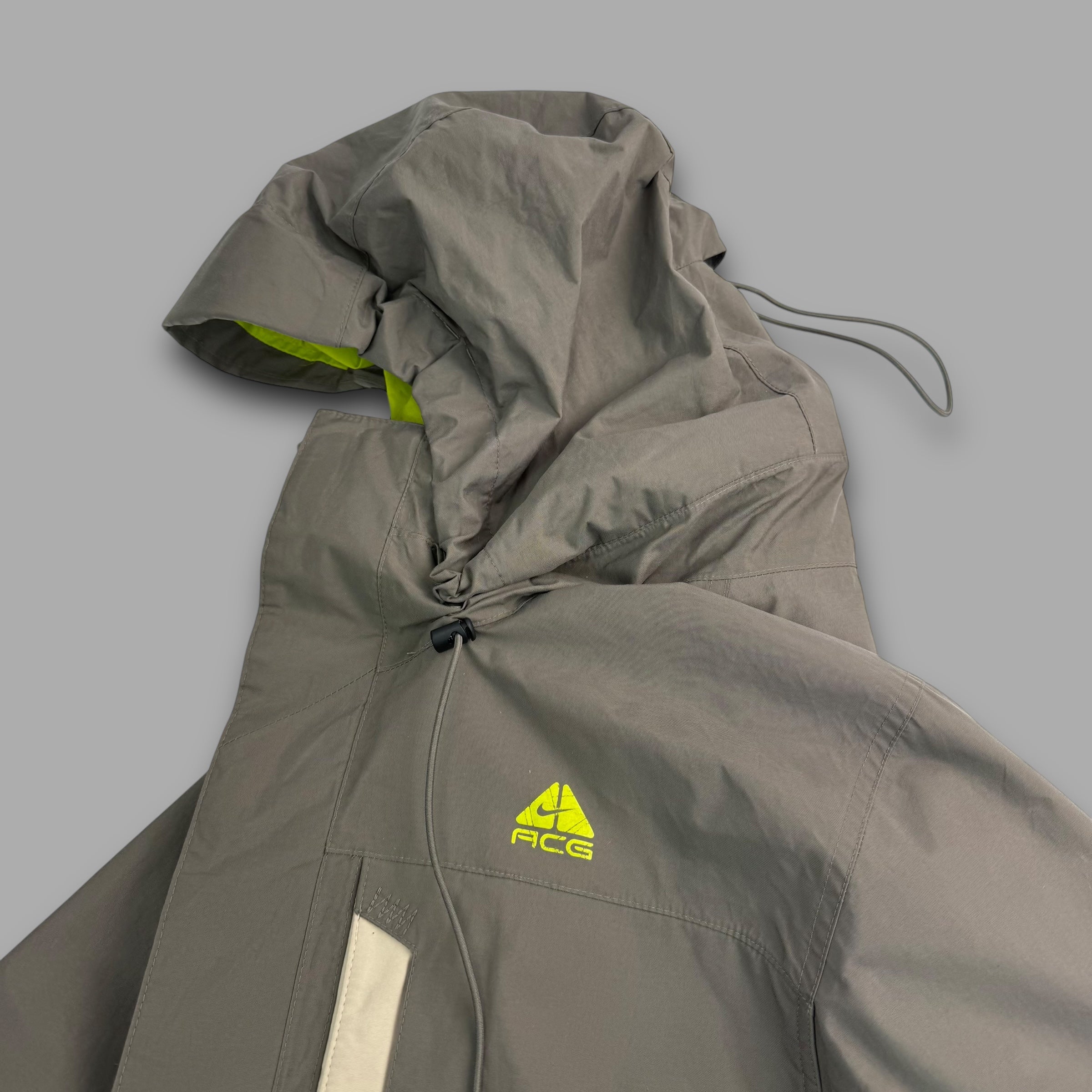 Nike ACG 2007 technical multi-pocket shell jacket (L)