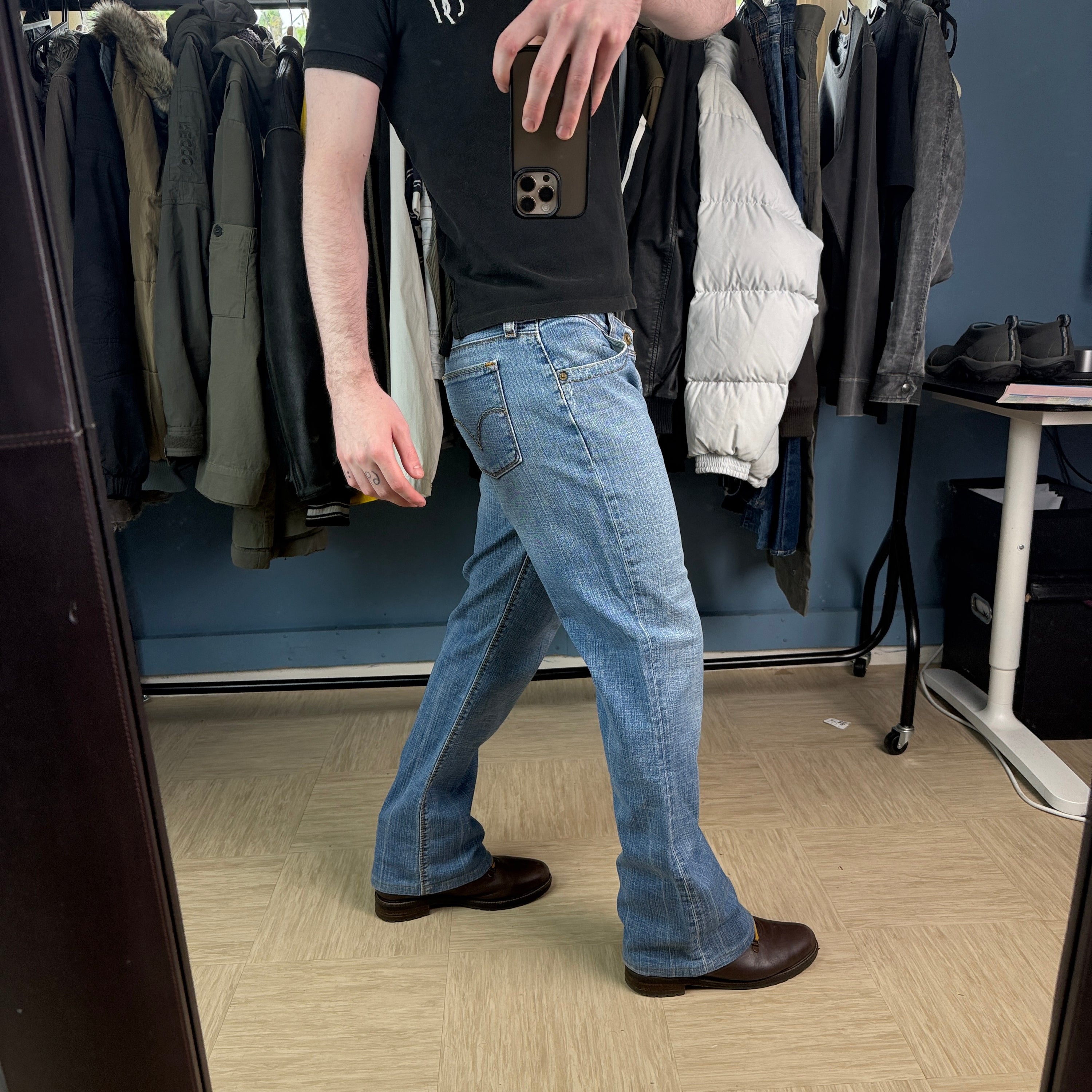 Levi's 572 2000's relaxed fit denim bootcut jeans (S)