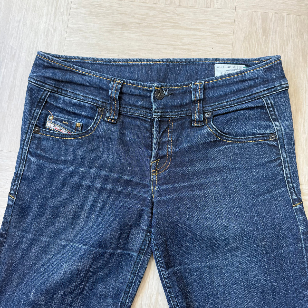 Diesel lambry 2000's relaxed fit denim bootcut jeans (S)