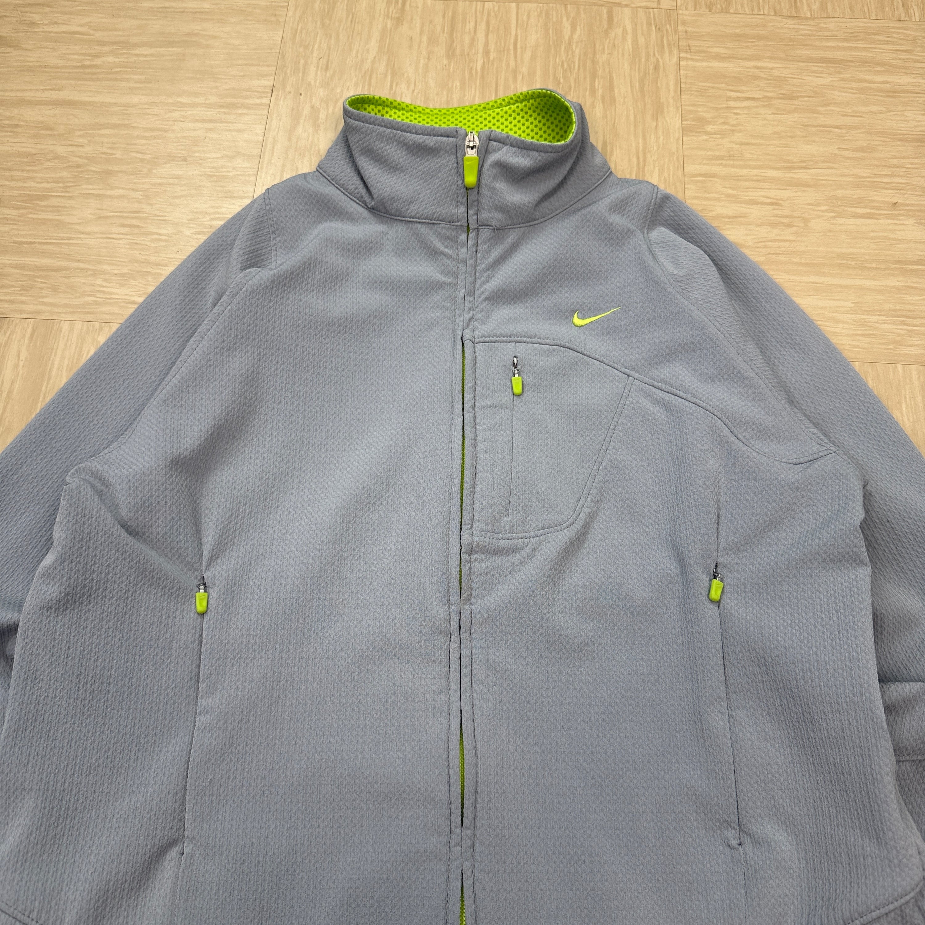 Nike sphere dry 2000's technical panelled softshell midlayer (S)