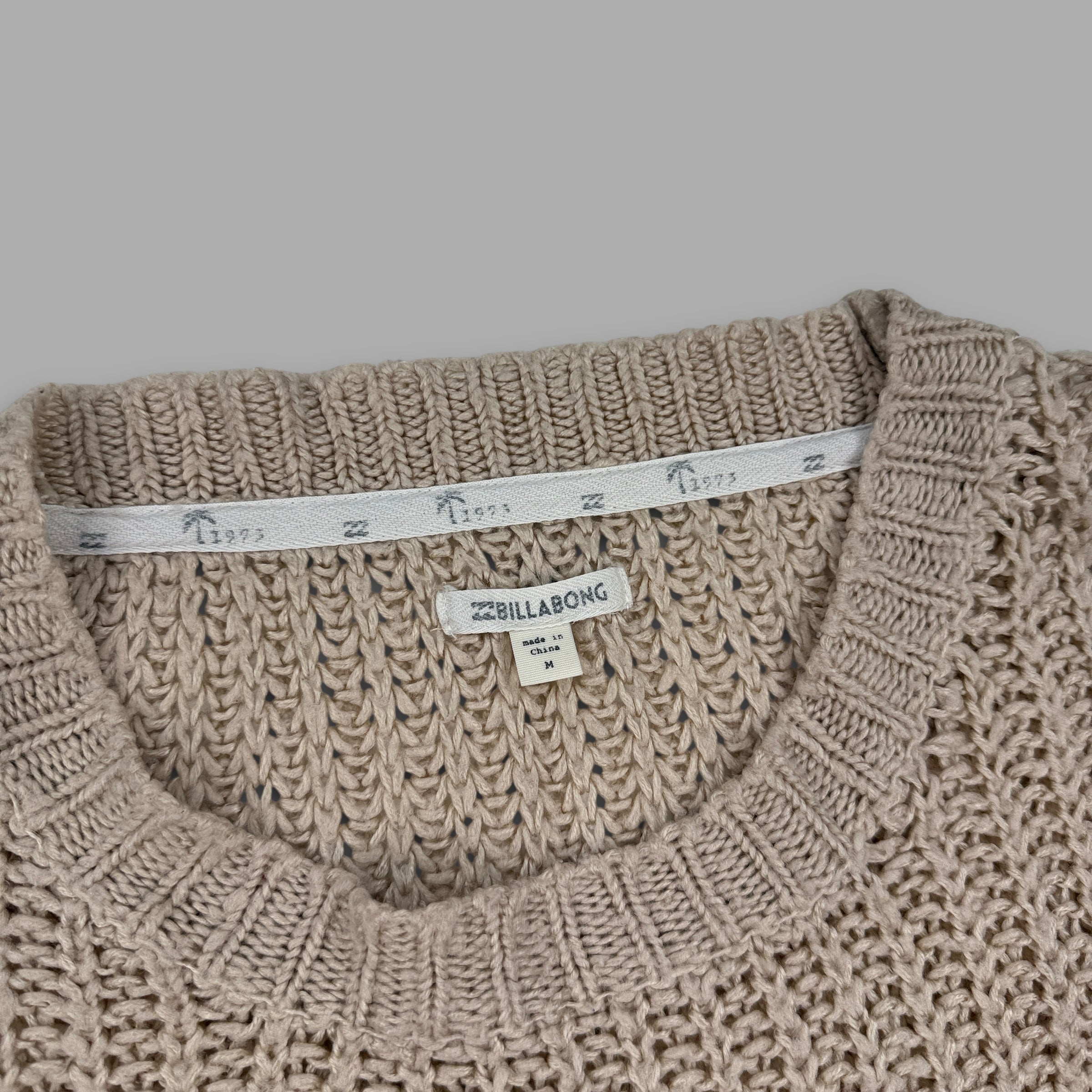 Billabong 2000's pullover knit sweatshirt (M)