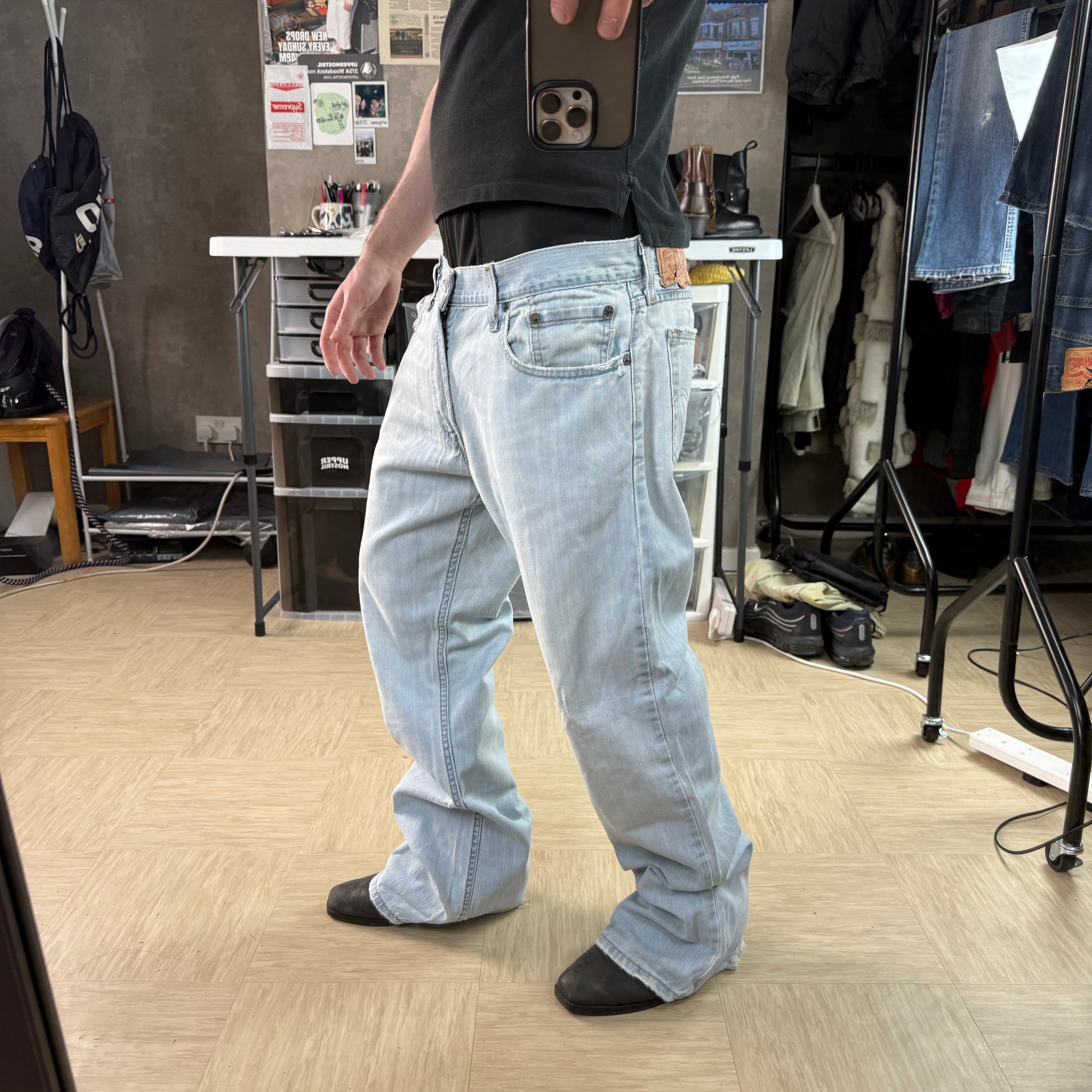 Levi's 527 2000's faded low bootcut denim jeans (M)