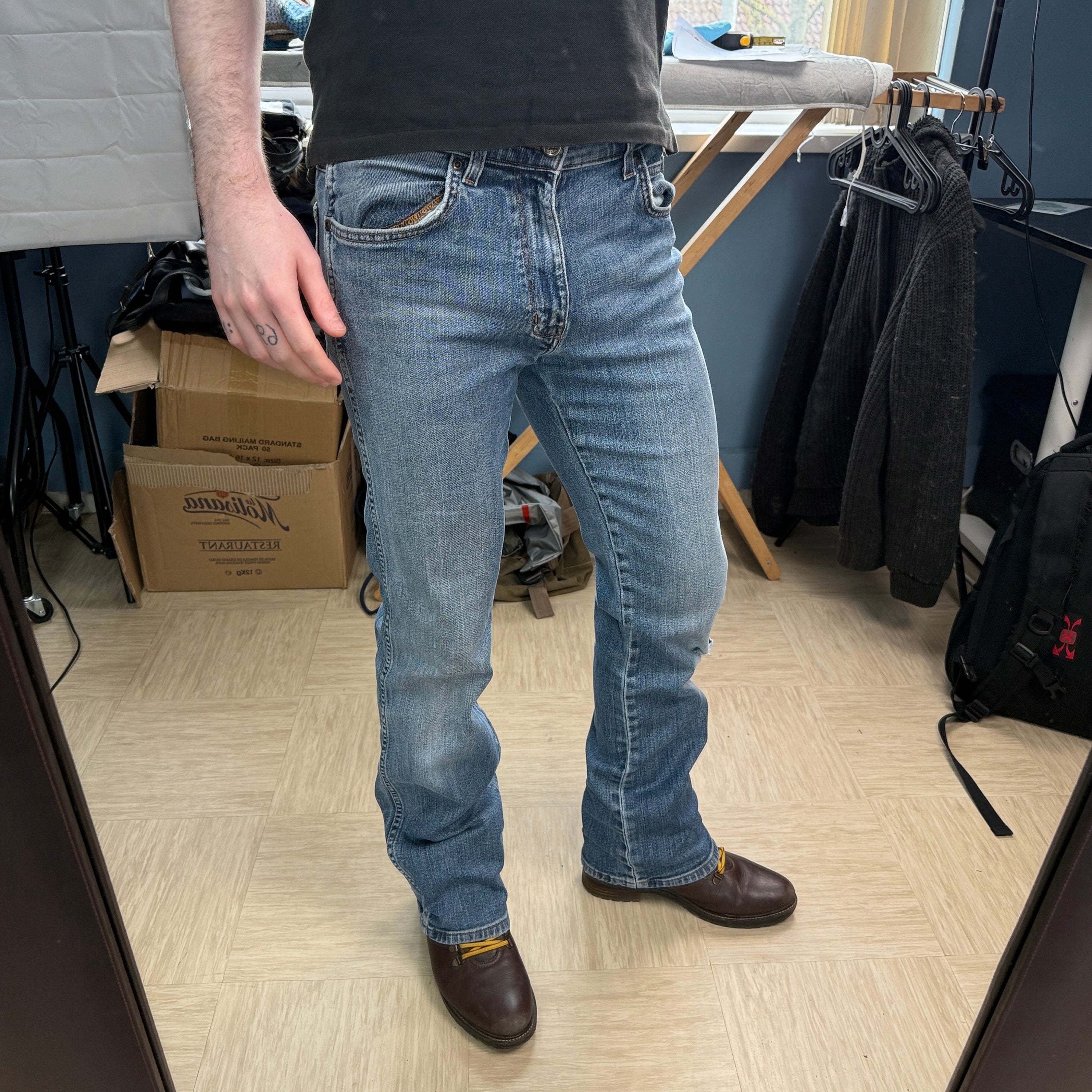 Wrangler 2000's straight fit bootcut denim jeans (S)