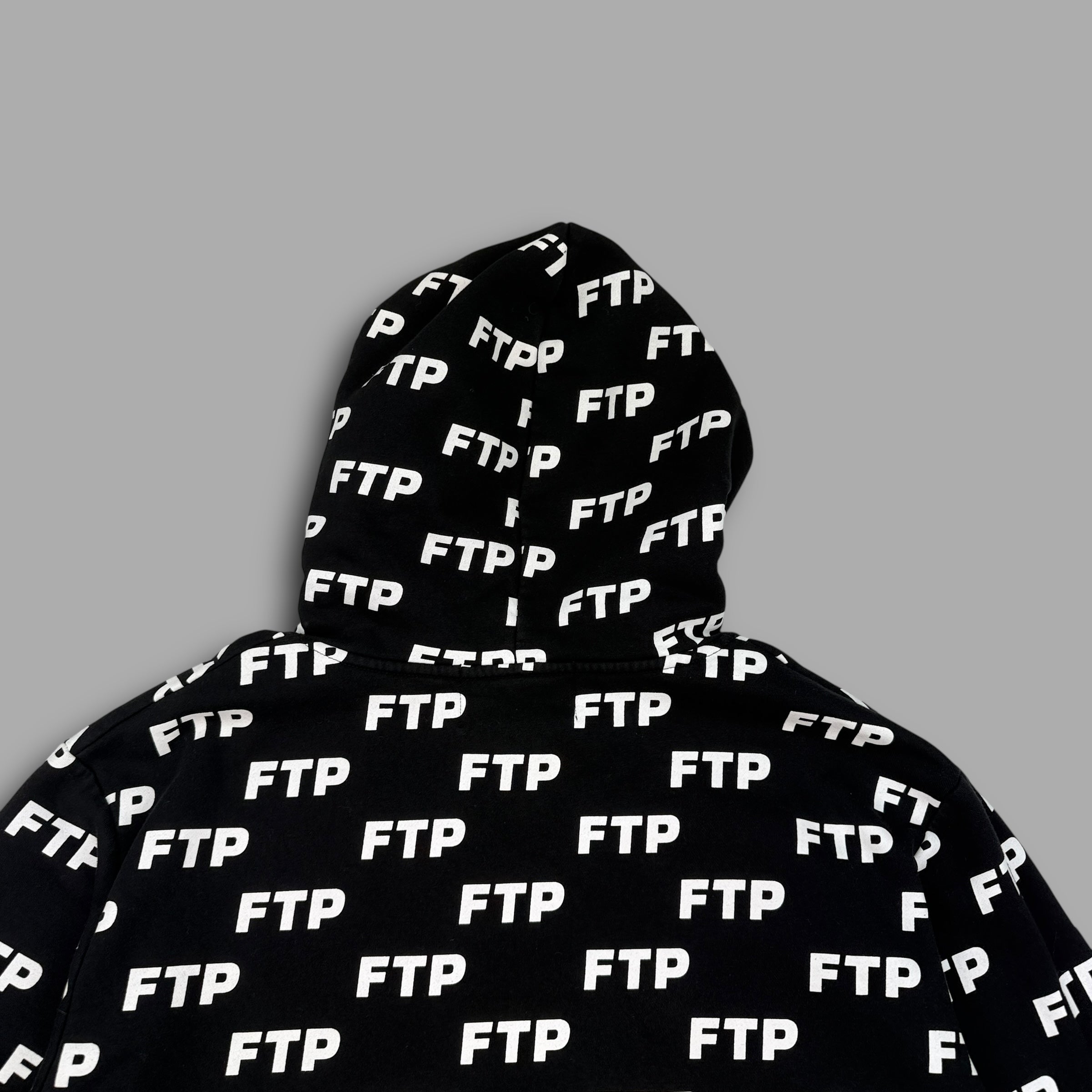 FTP pullover monogram hoodie (XL)