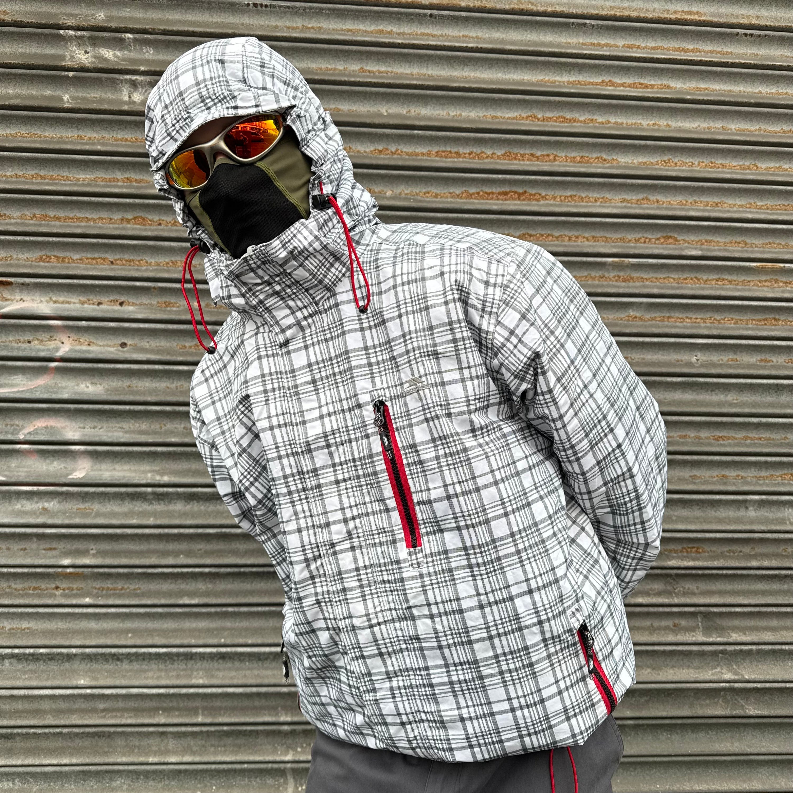 Trespass 2000's technical plaid ski jacket (M-L)