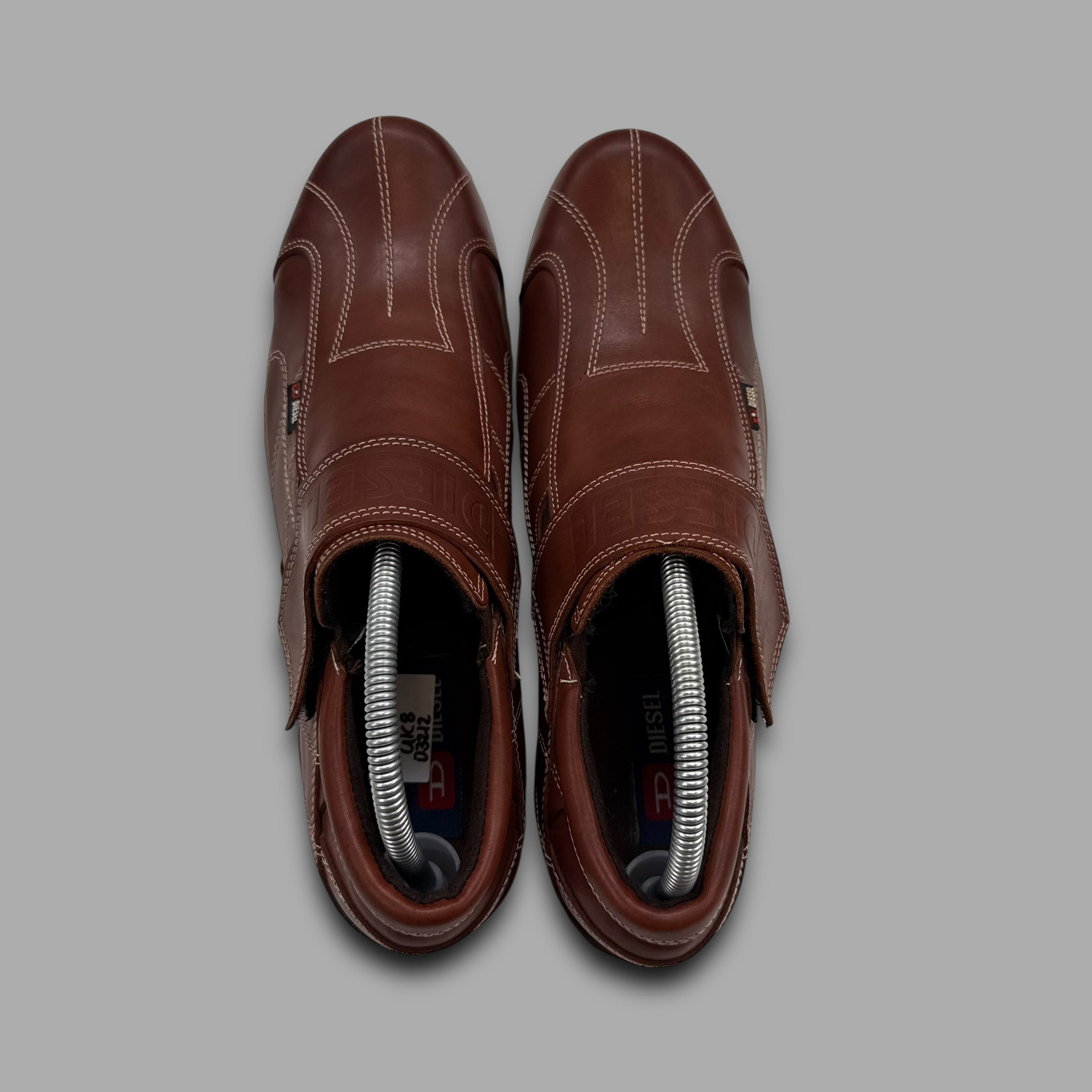 Diesel 2000's leather contrast stitch velcro slip-on (UK8)